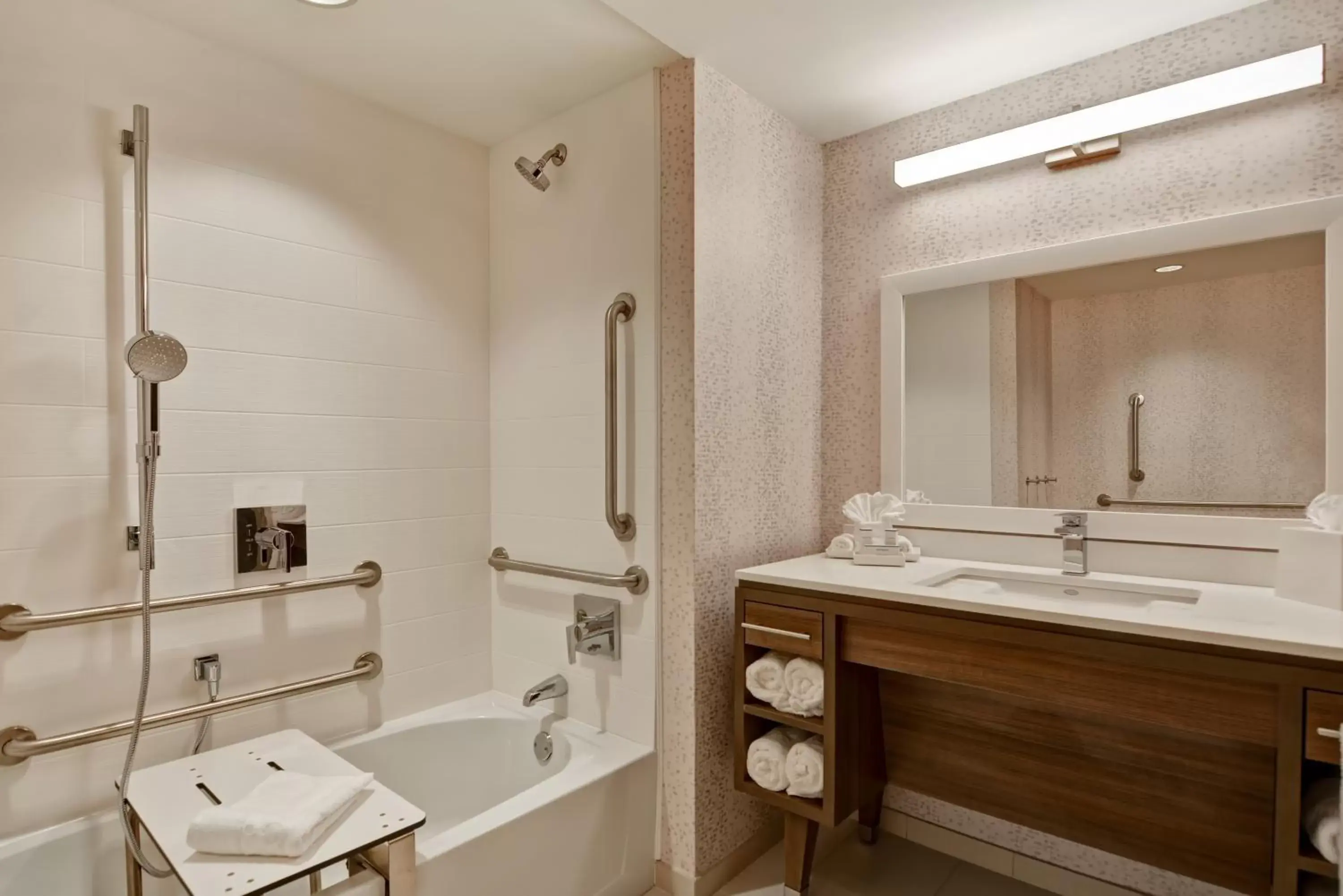Bathroom in Home2 Suites By Hilton Beaufort