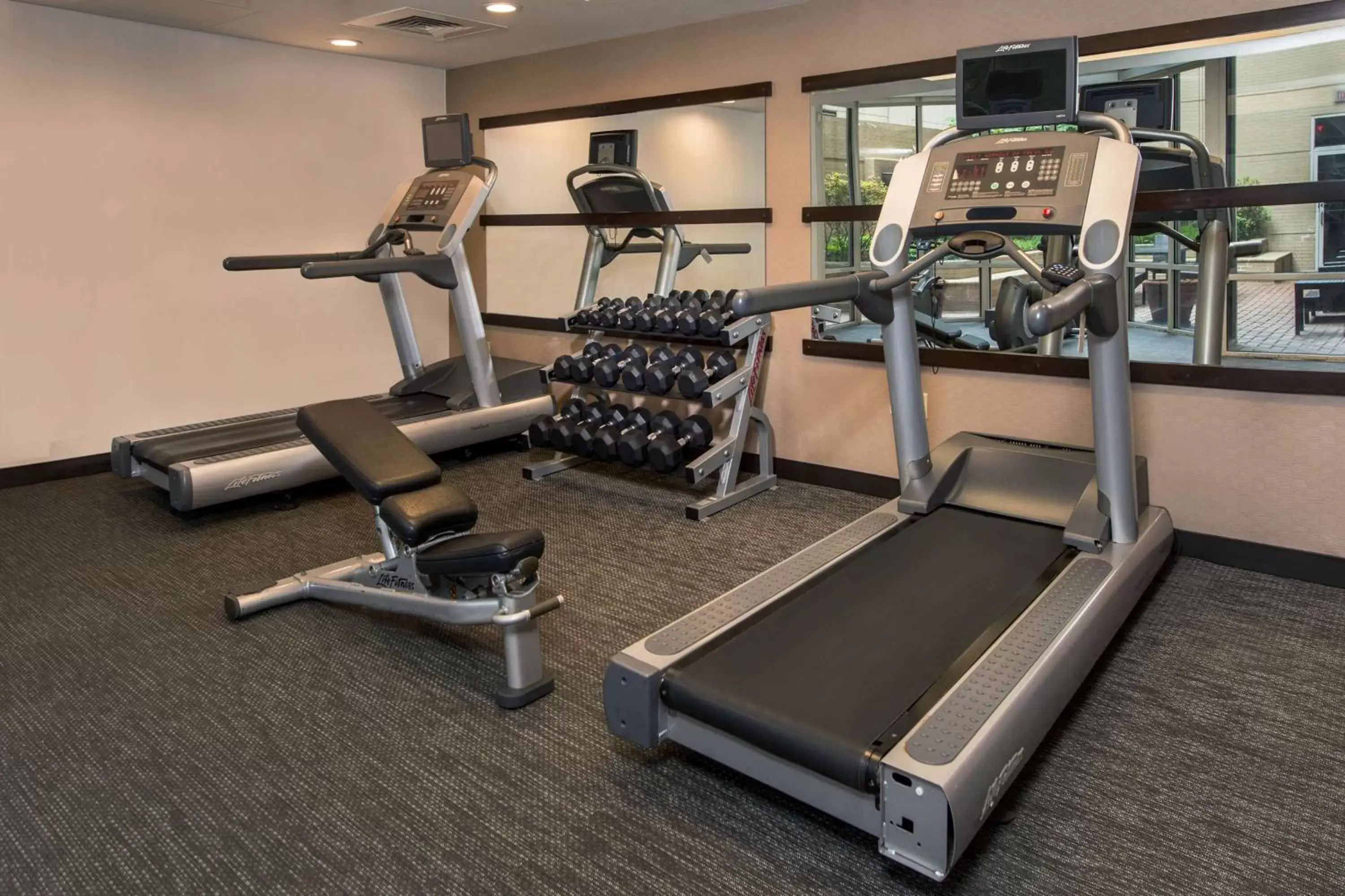 Activities, Fitness Center/Facilities in Sonesta Select Arlington Rosslyn
