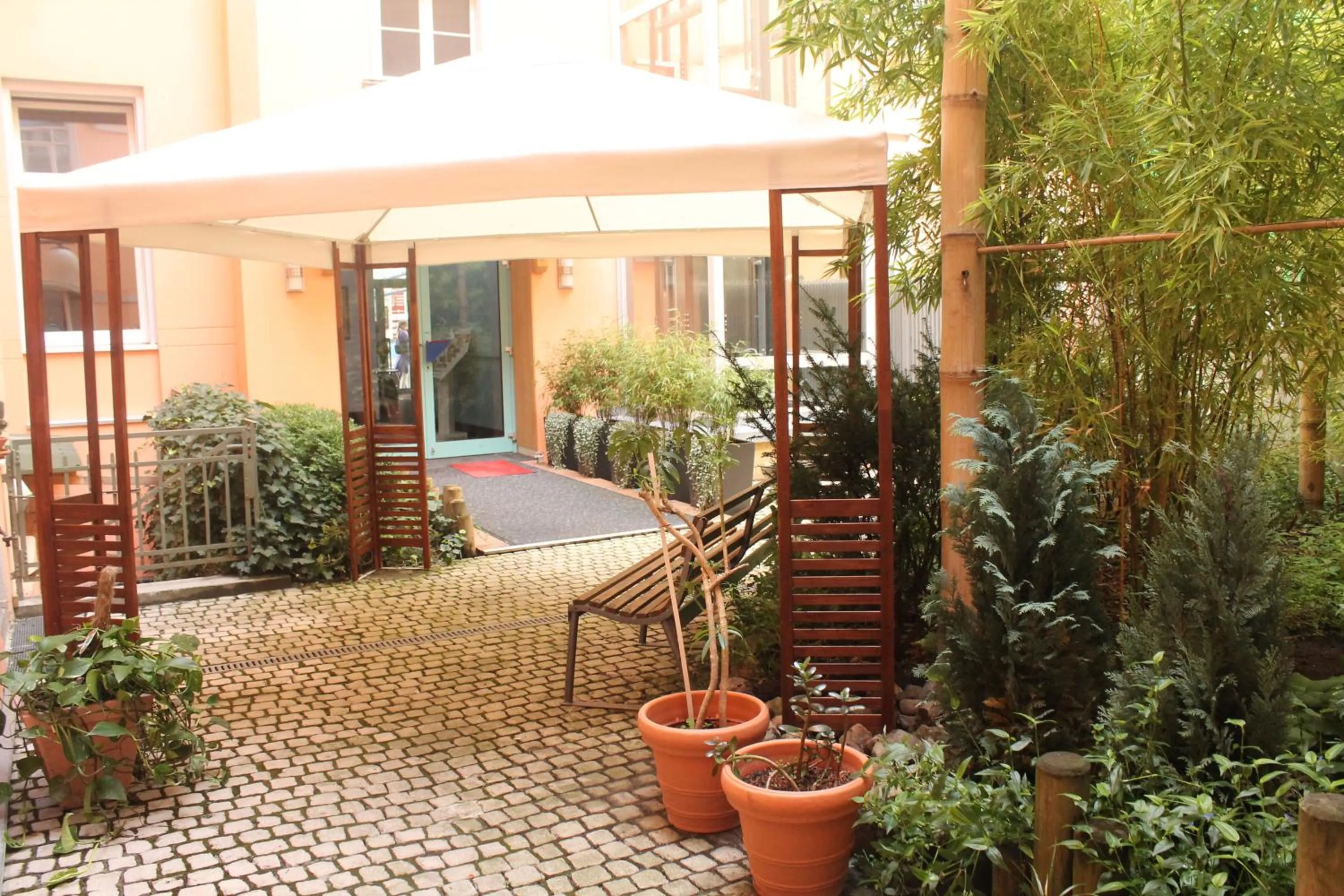 Facade/entrance in Hotel Sachsenhof