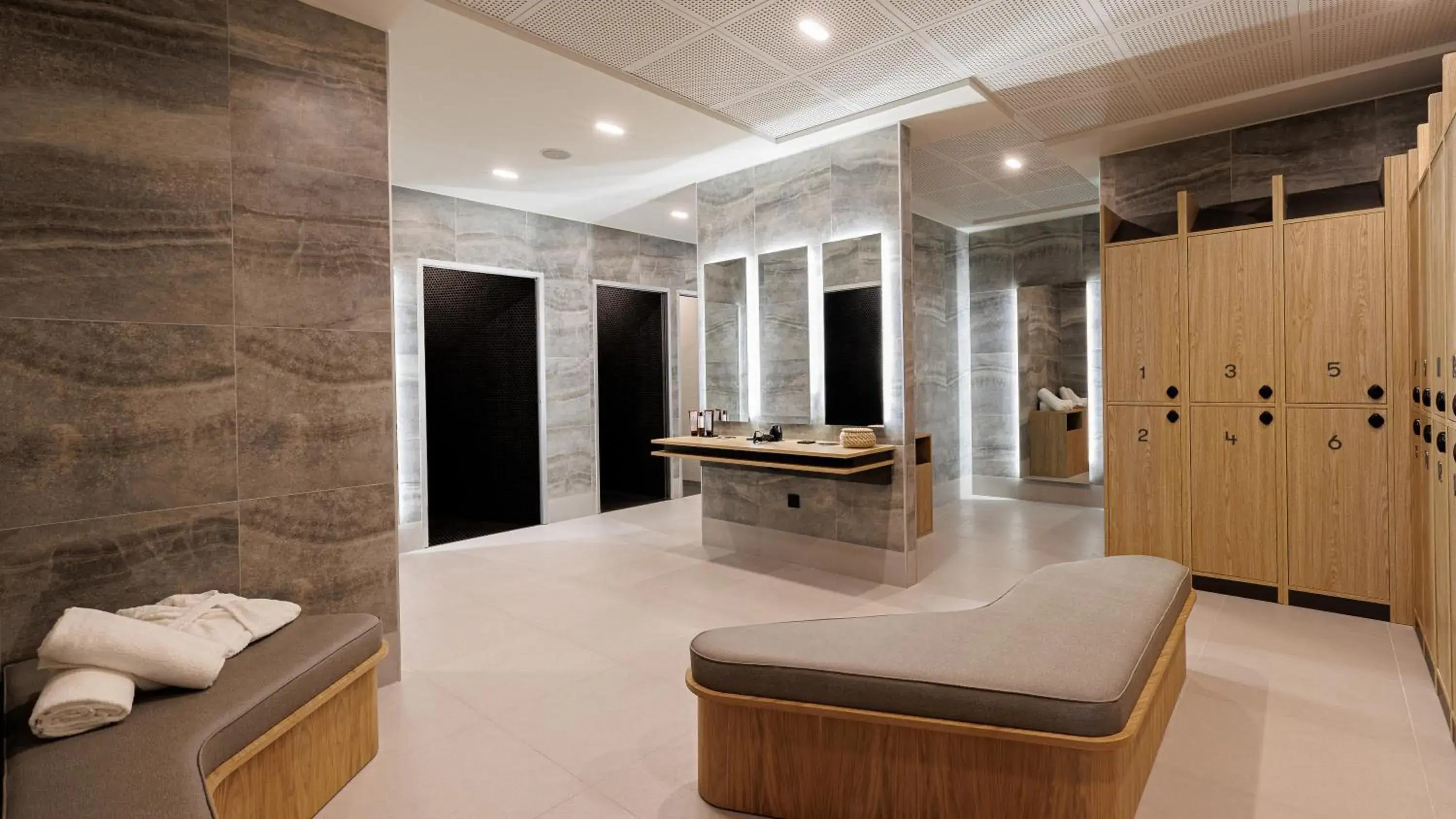 Spa and wellness centre/facilities, Bathroom in Domaine de Dolomieu Hotel & Spa - BW Premier Collection