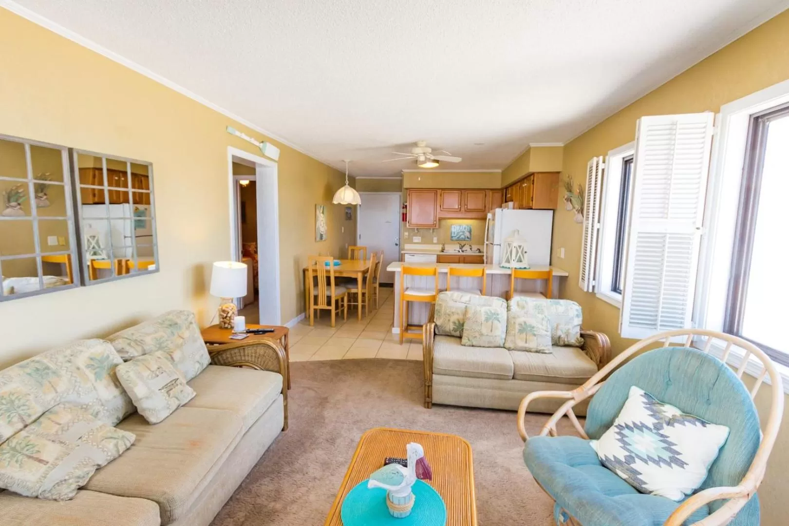 Living room in Beach Vacation Condos