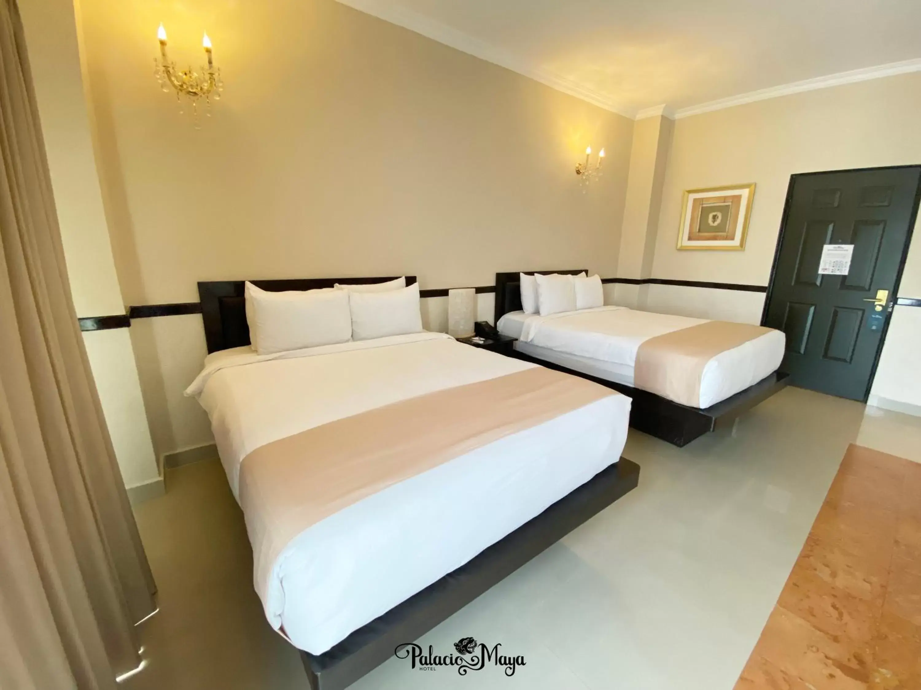 Bedroom in Hotel Palacio Maya