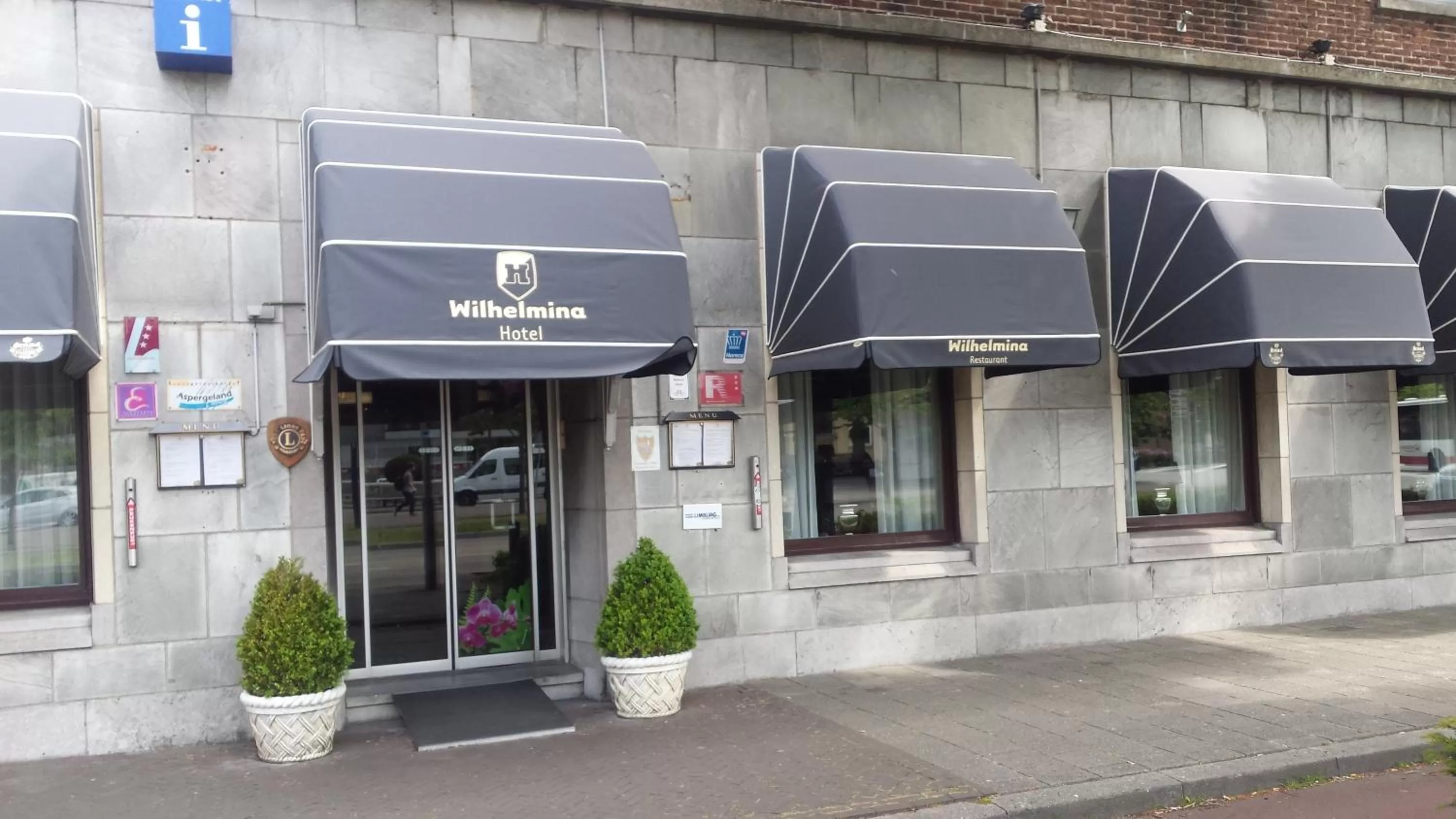 Facade/entrance in Hotel Wilhelmina