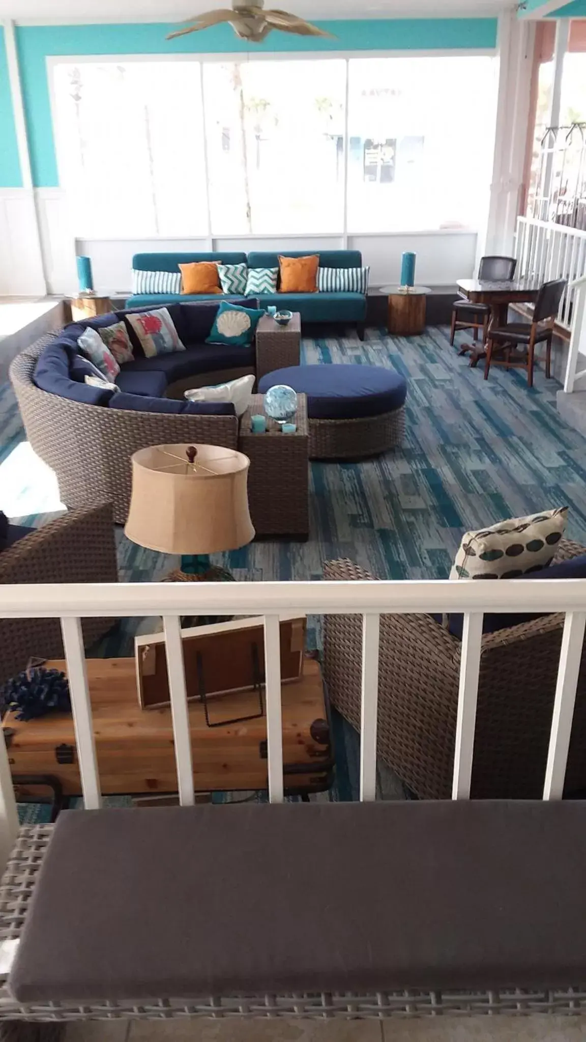 Living room in Fountain Beach Resort - Daytona Beach