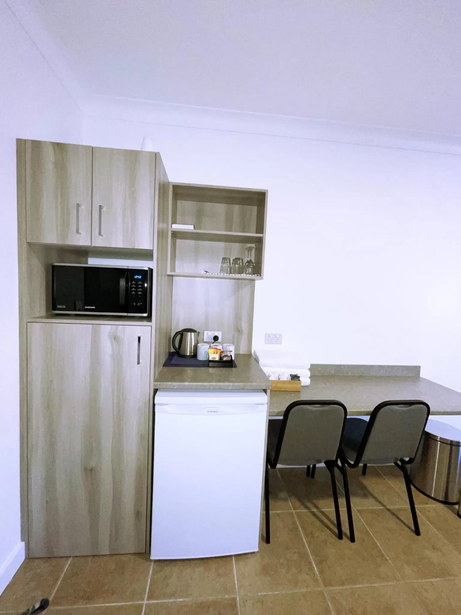 Bedroom in Childers Oasis Motel