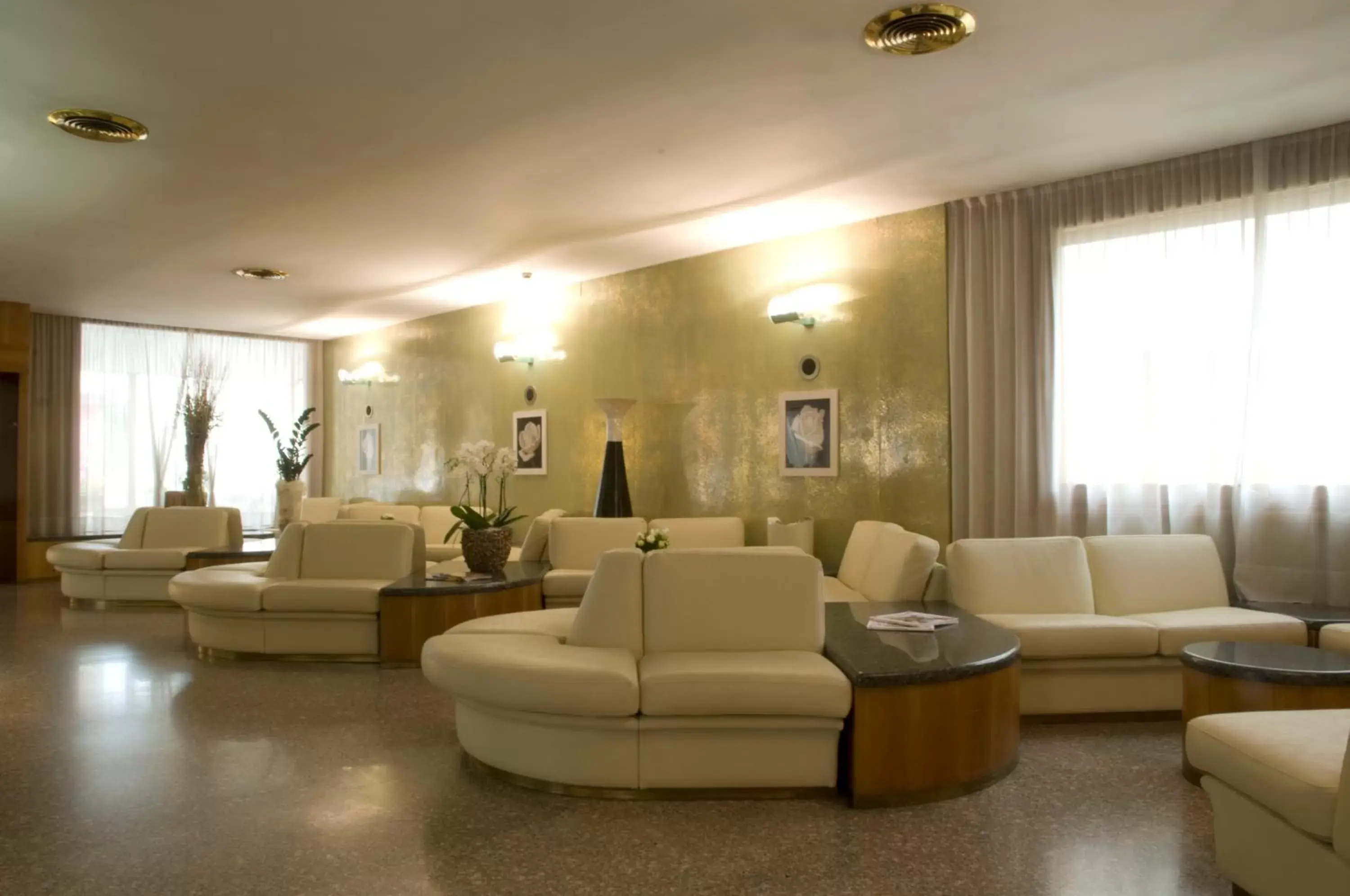 Lobby or reception, Lobby/Reception in Albergo Milano