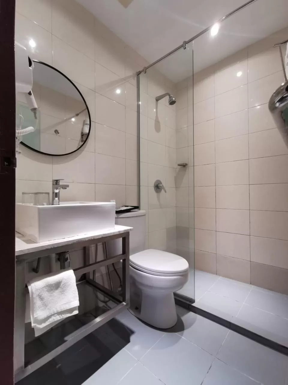 Bathroom in OCEAN HOTEL