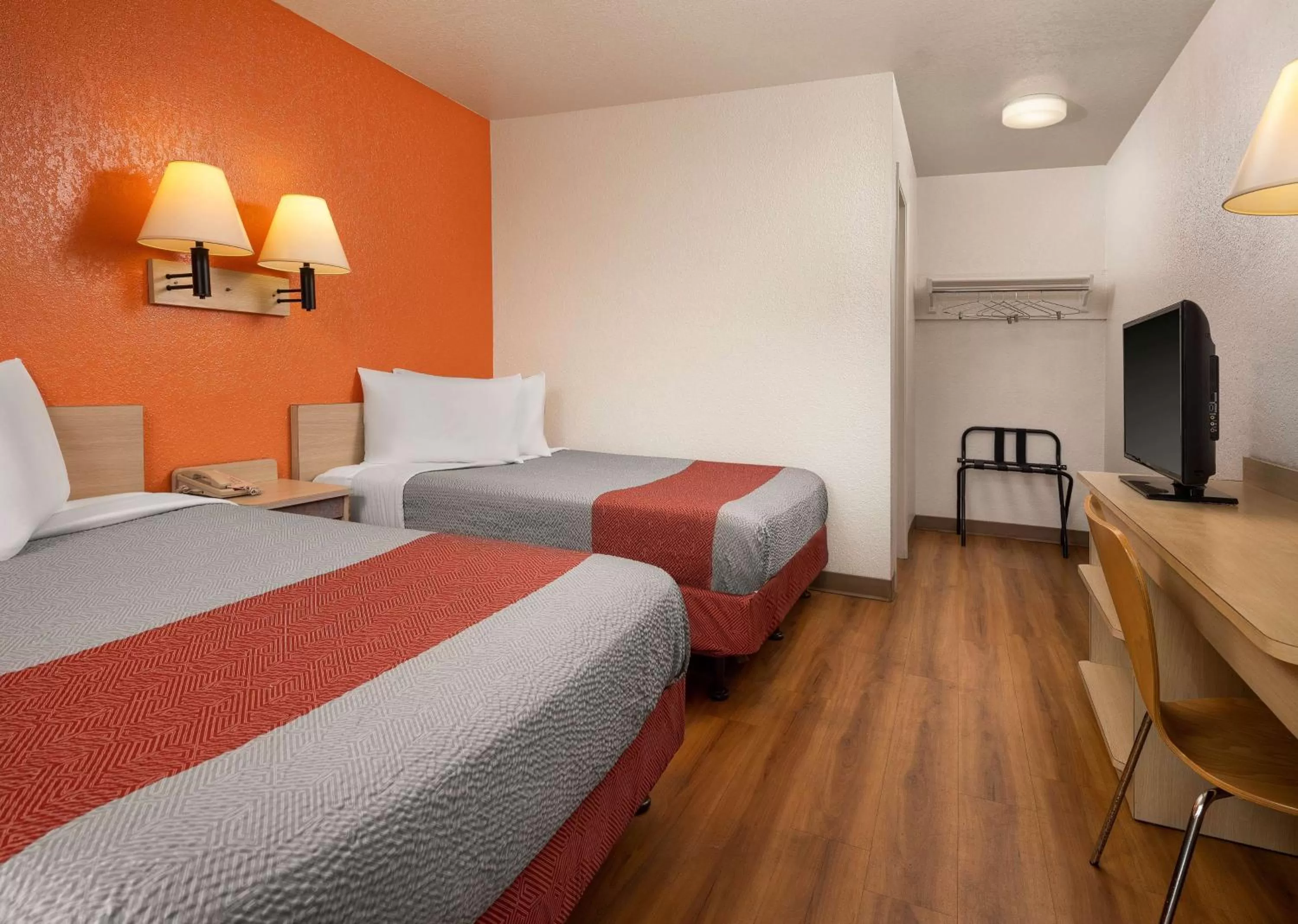 Deluxe Quadruple Room in Motel 6-Morro Bay, CA