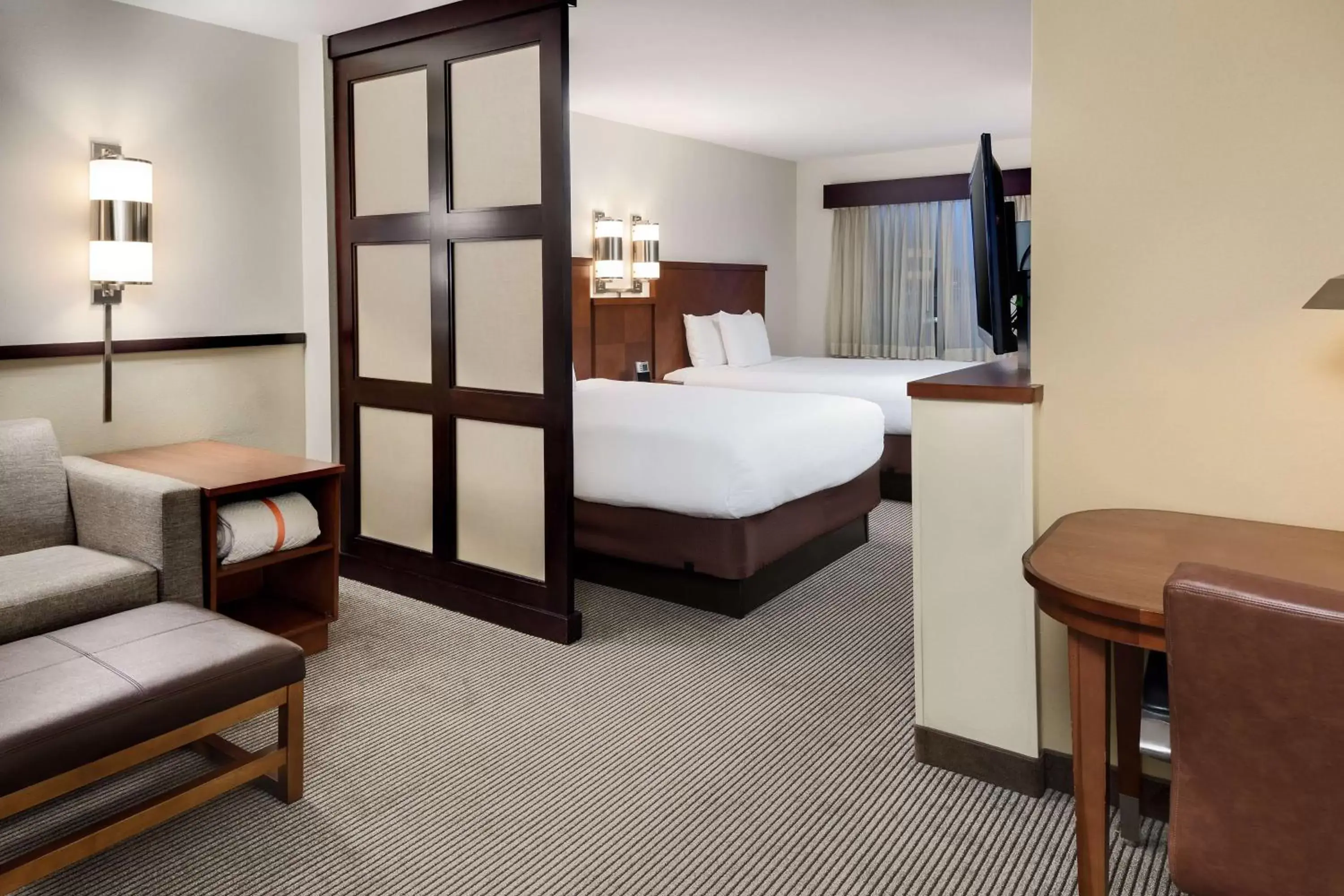 Photo of the whole room, Bed in Hyatt Place South Bend/Mishawaka Photo of the whole room, Bed in Hyatt Place South Bend/Mishawaka