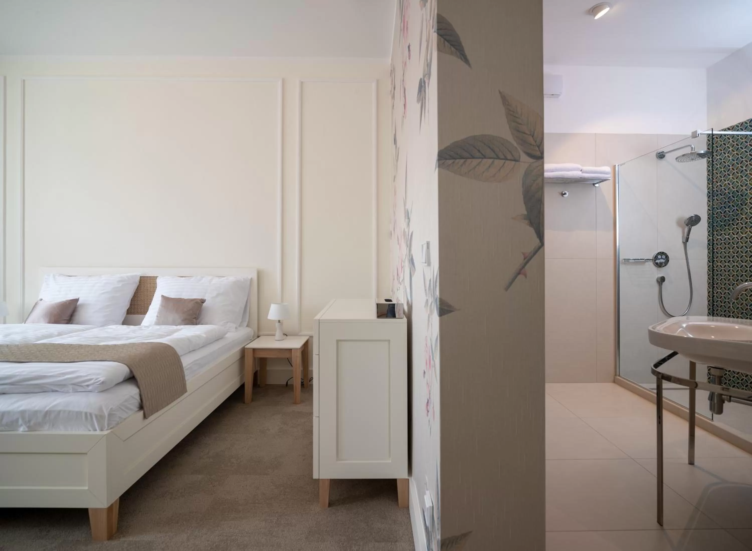 Bedroom, Bed in Villa Rosenaw