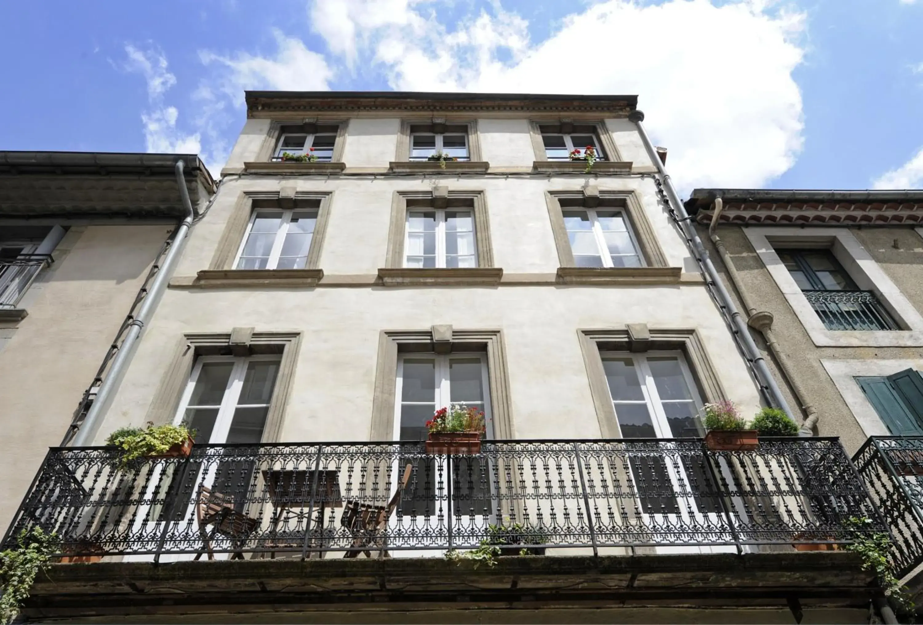 Facade/entrance, Property Building in The Apartments, Rue Barbès