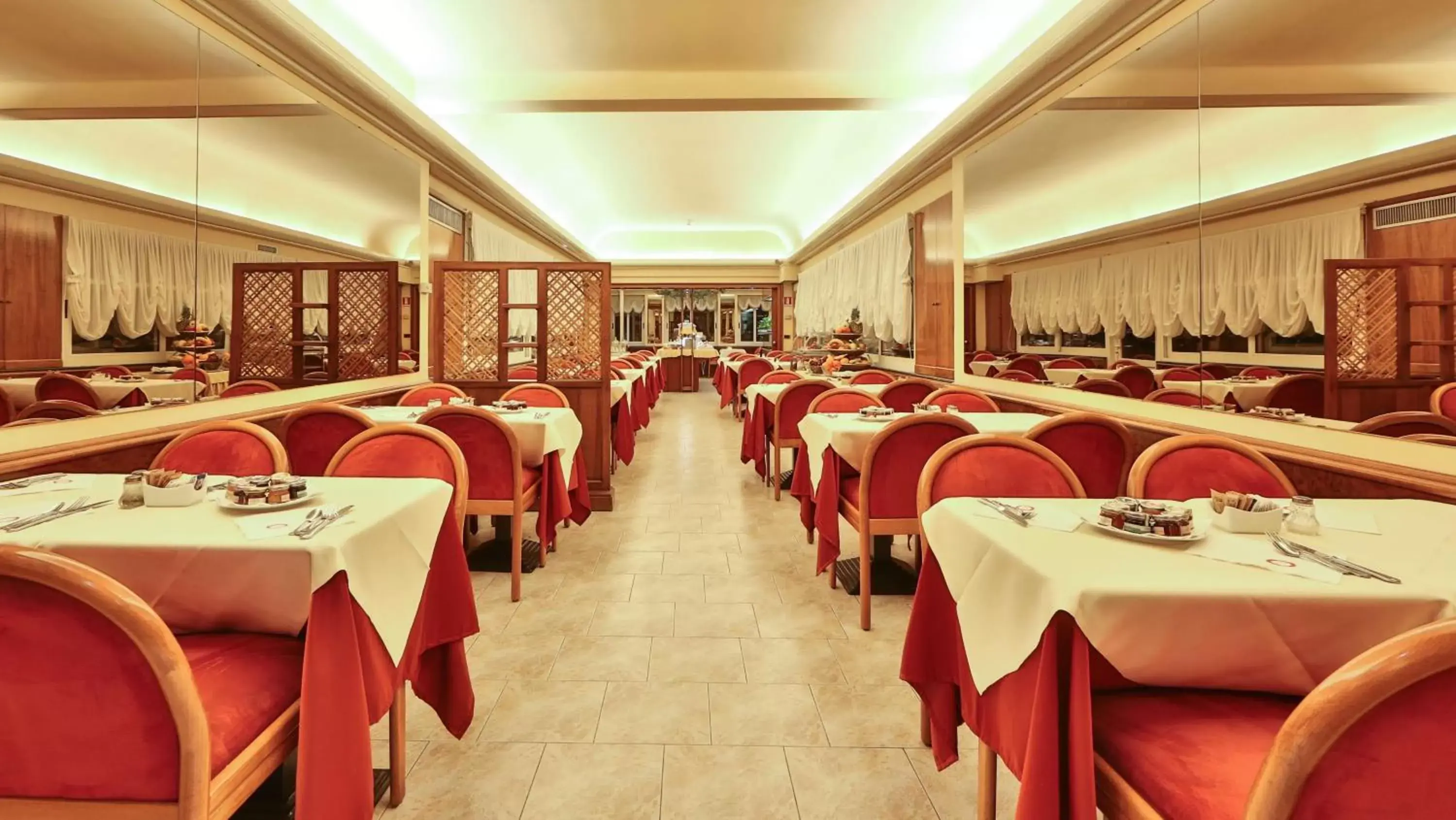 Restaurant/Places to Eat in Best Western Hotel Moderno Verdi