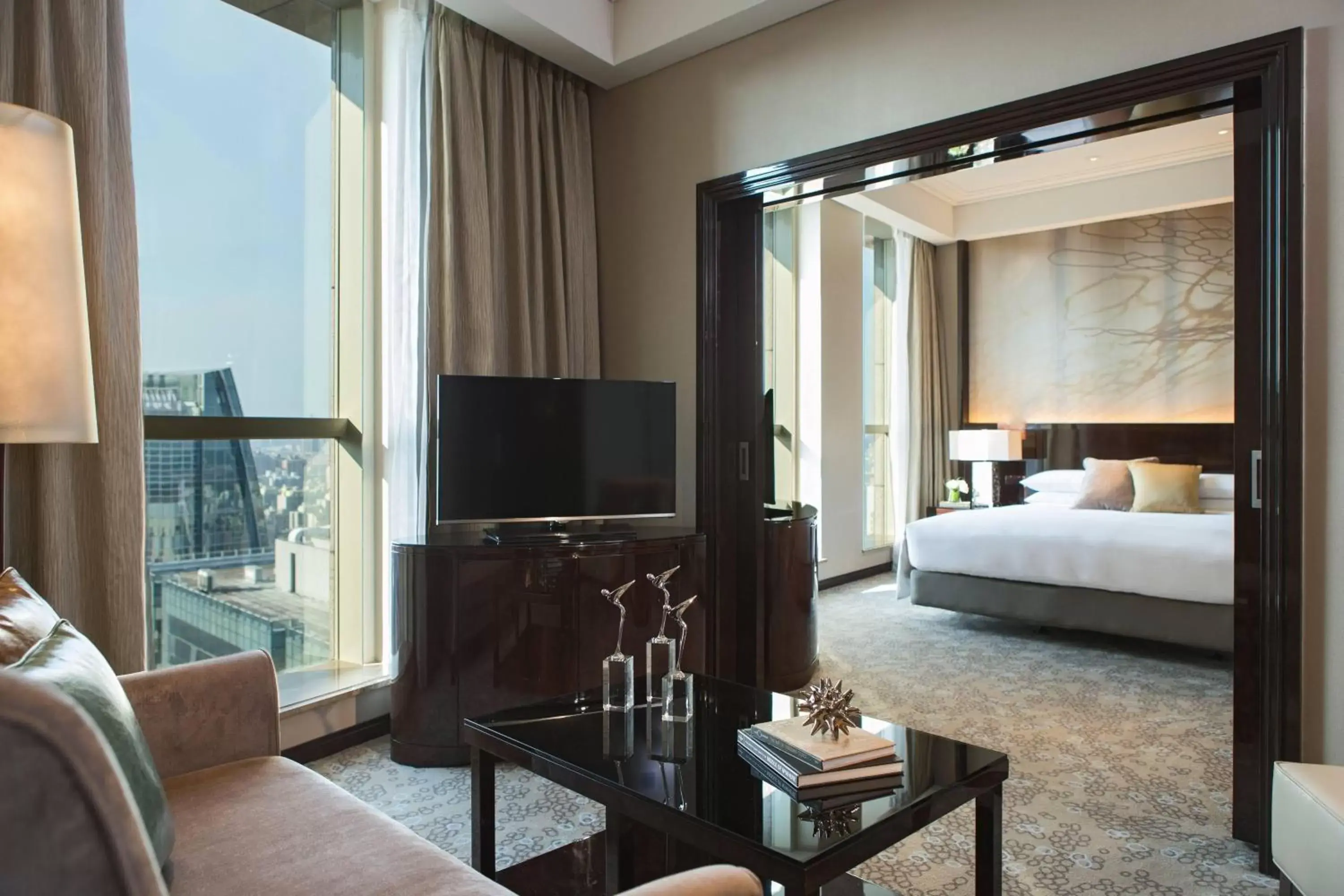 Living room, TV/Entertainment Center in Renaissance Shanghai Pudong Hotel