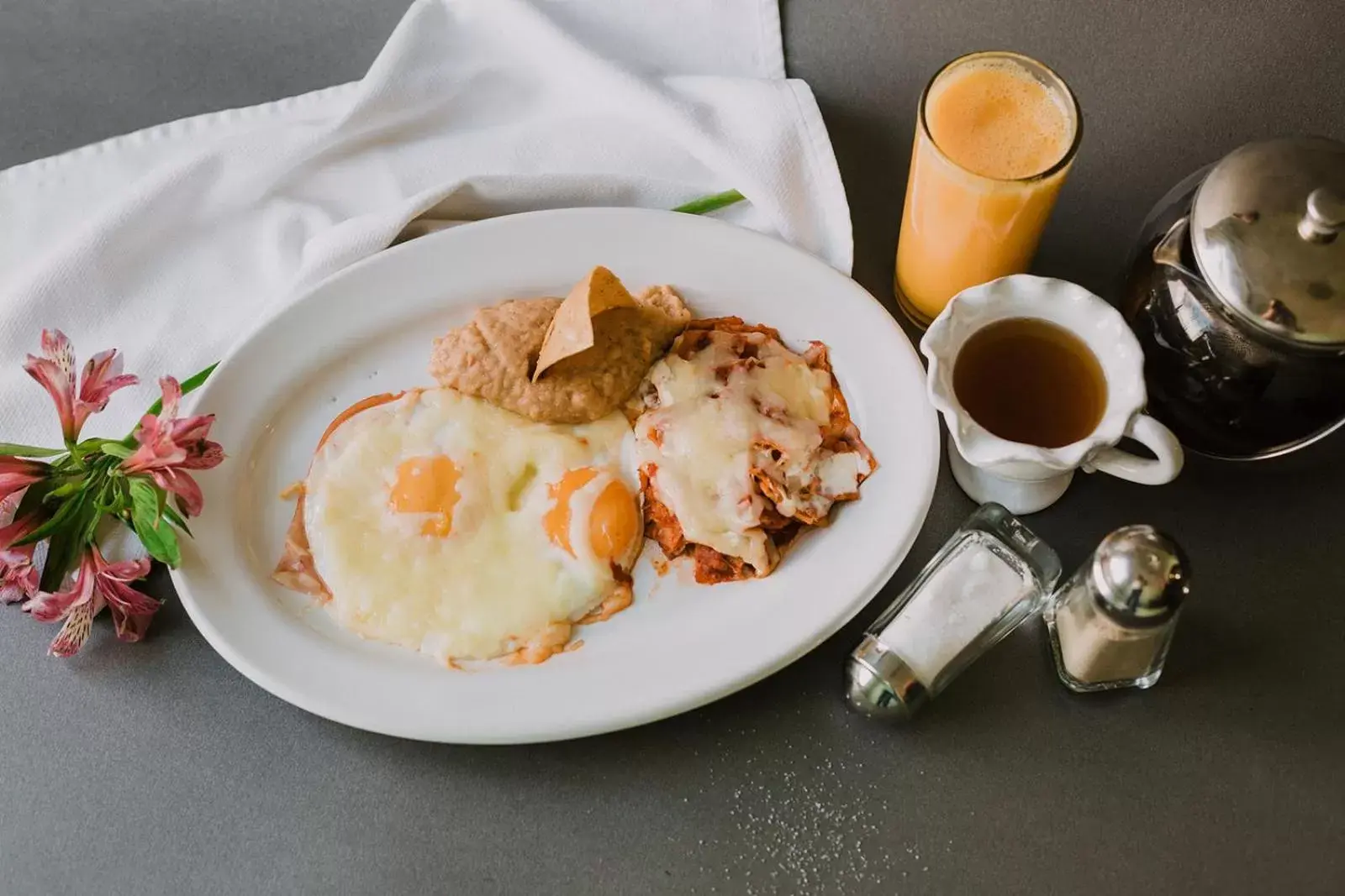 Breakfast in Hotel Leon