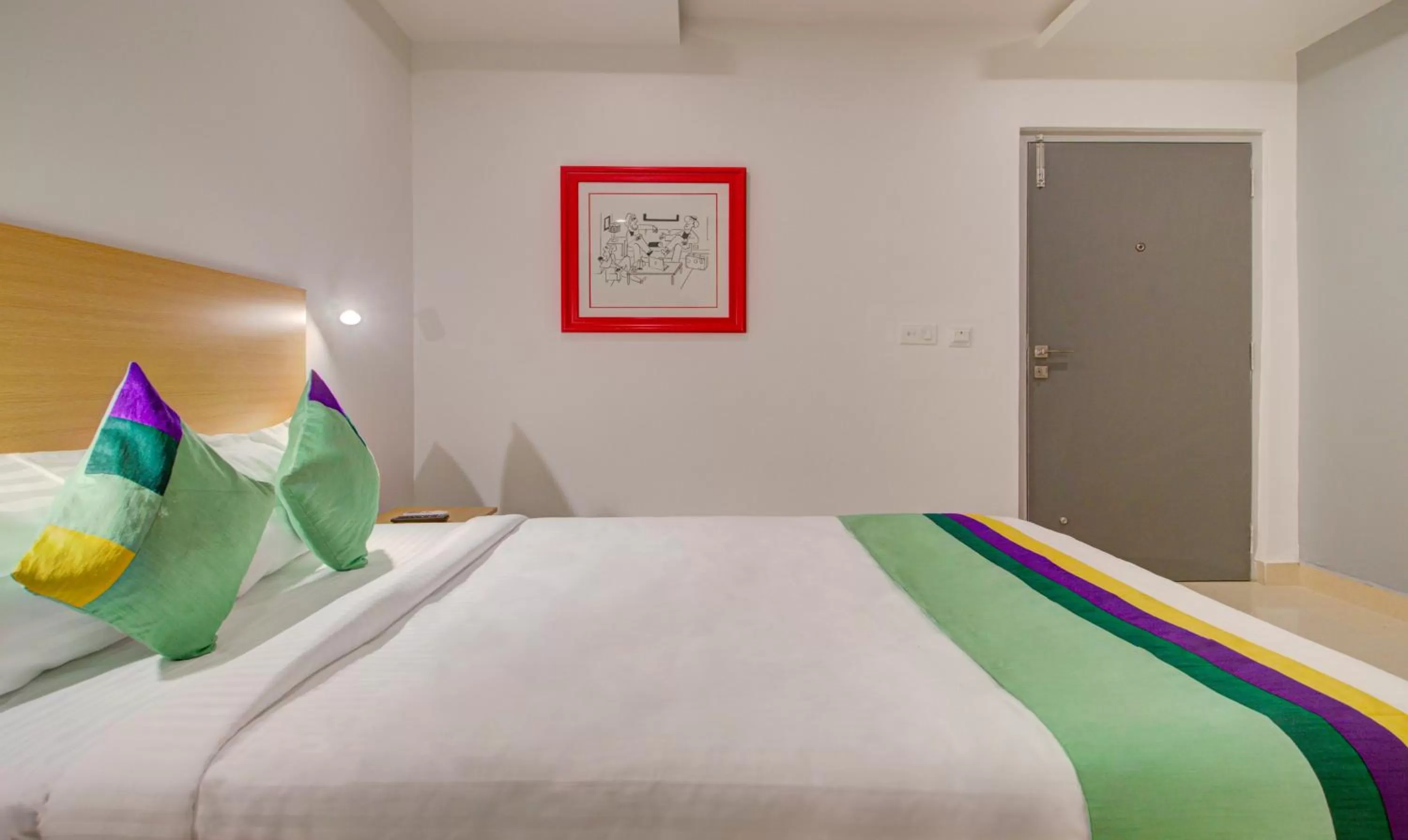 Bedroom, Bed in Treebo De Alphabet Kondapur