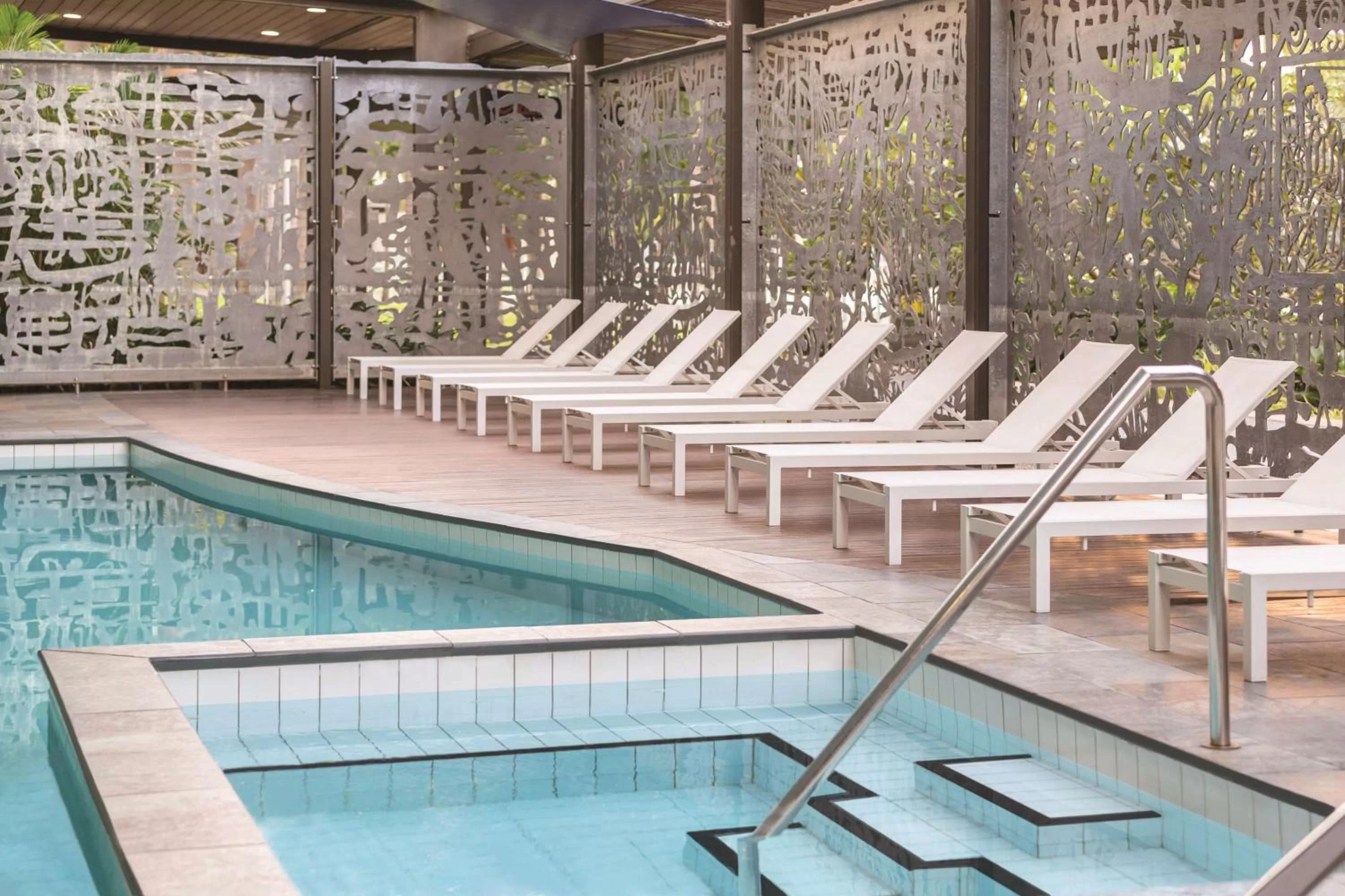 Pool view in Adina Apartment Hotel Darwin Waterfront