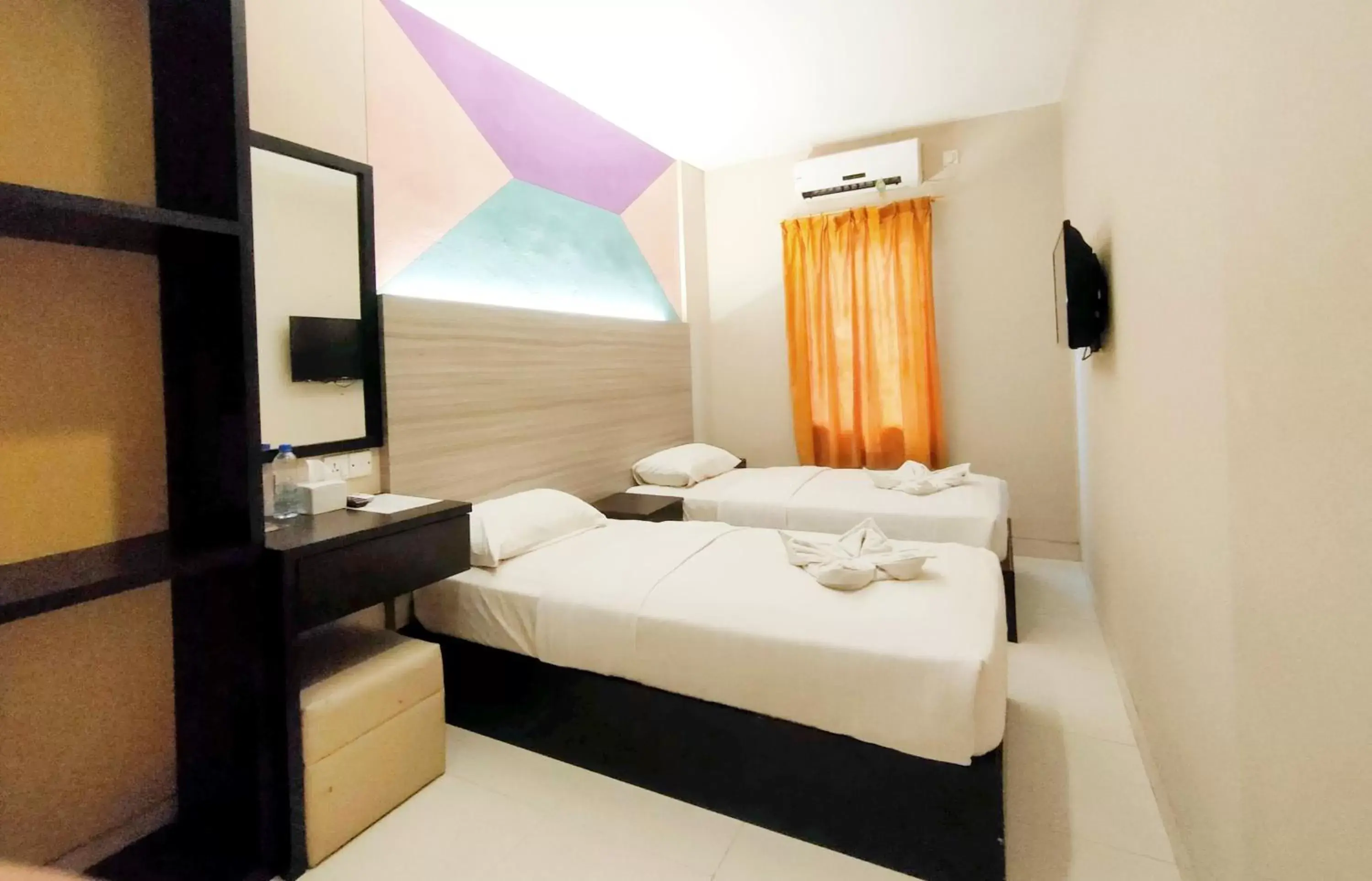 Bedroom, Bed in OS Hotel Batu Aji Batam