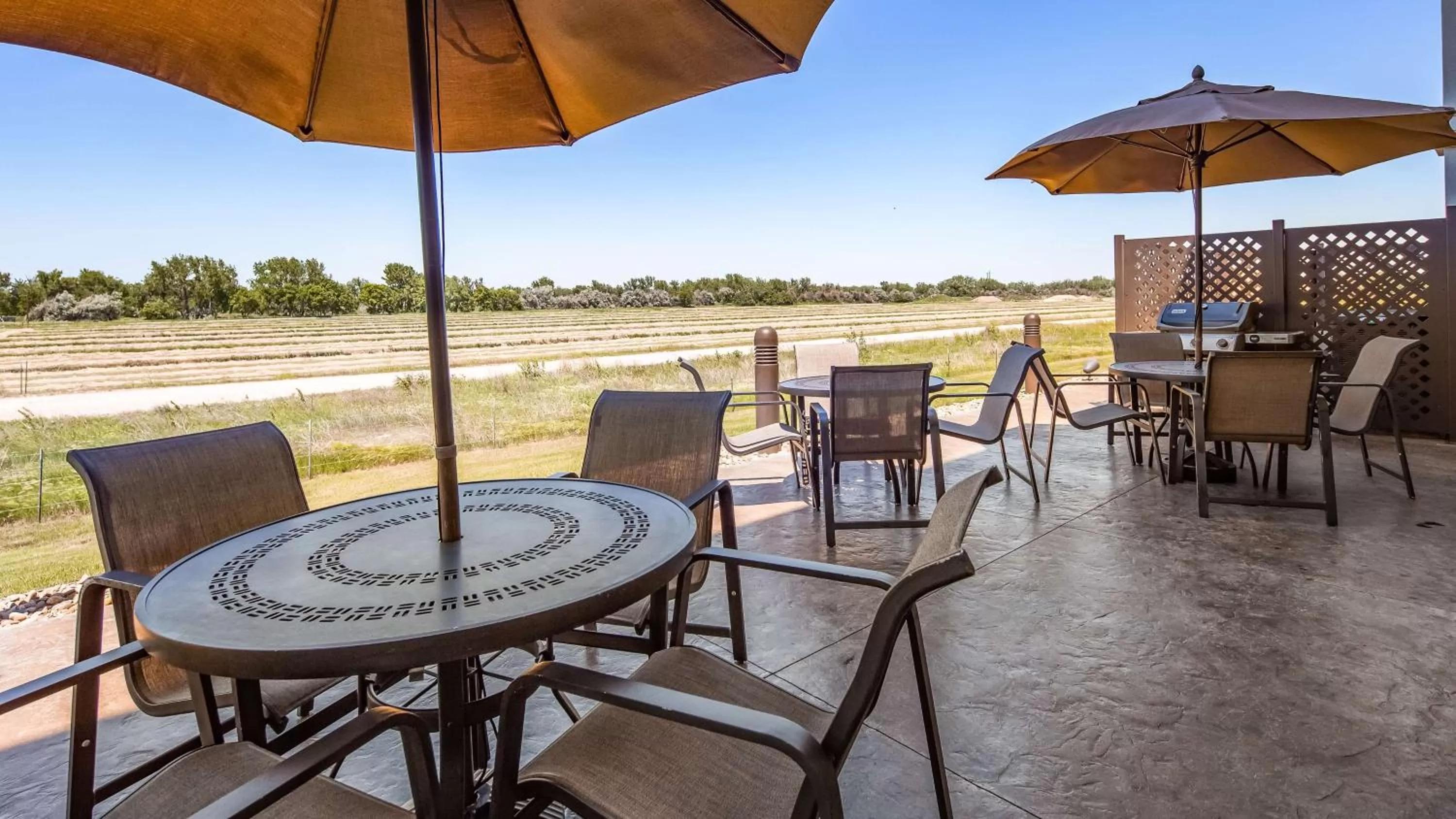 Lobby or reception in Best Western Plus Overland Inn