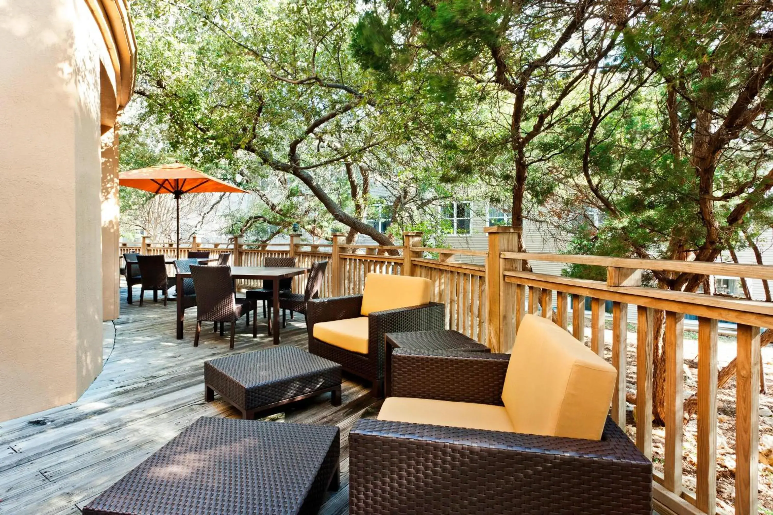 Property building, Restaurant/Places to Eat in Courtyard by Marriott Austin The Domain Area
