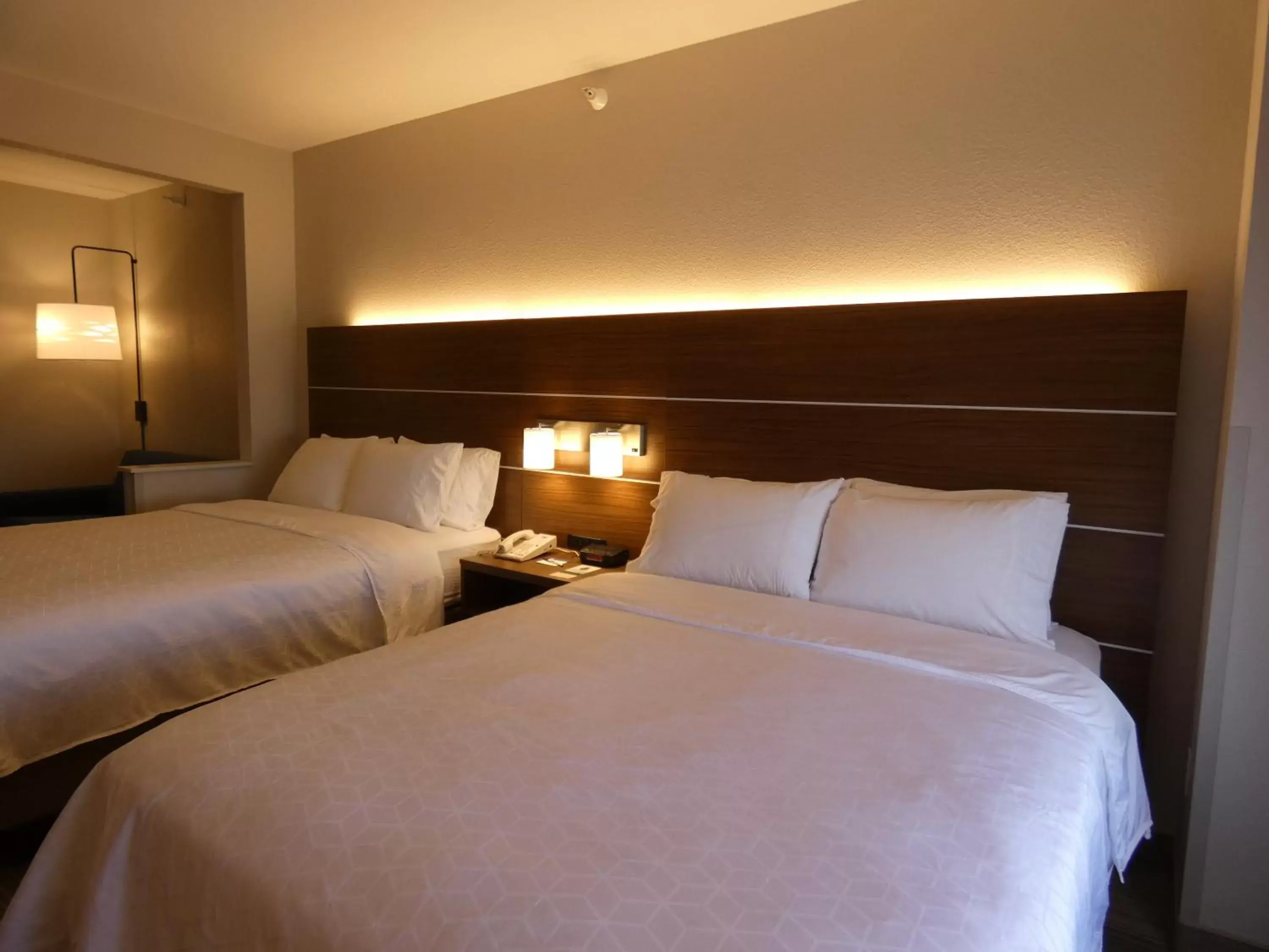 Bedroom, Bed in Holiday Inn Express Hotel & Suites Limon I-70/Exit 359 by IHG Bedroom, Bed in Holiday Inn Express Hotel & Suites Limon I-70/Exit 359 by IHG