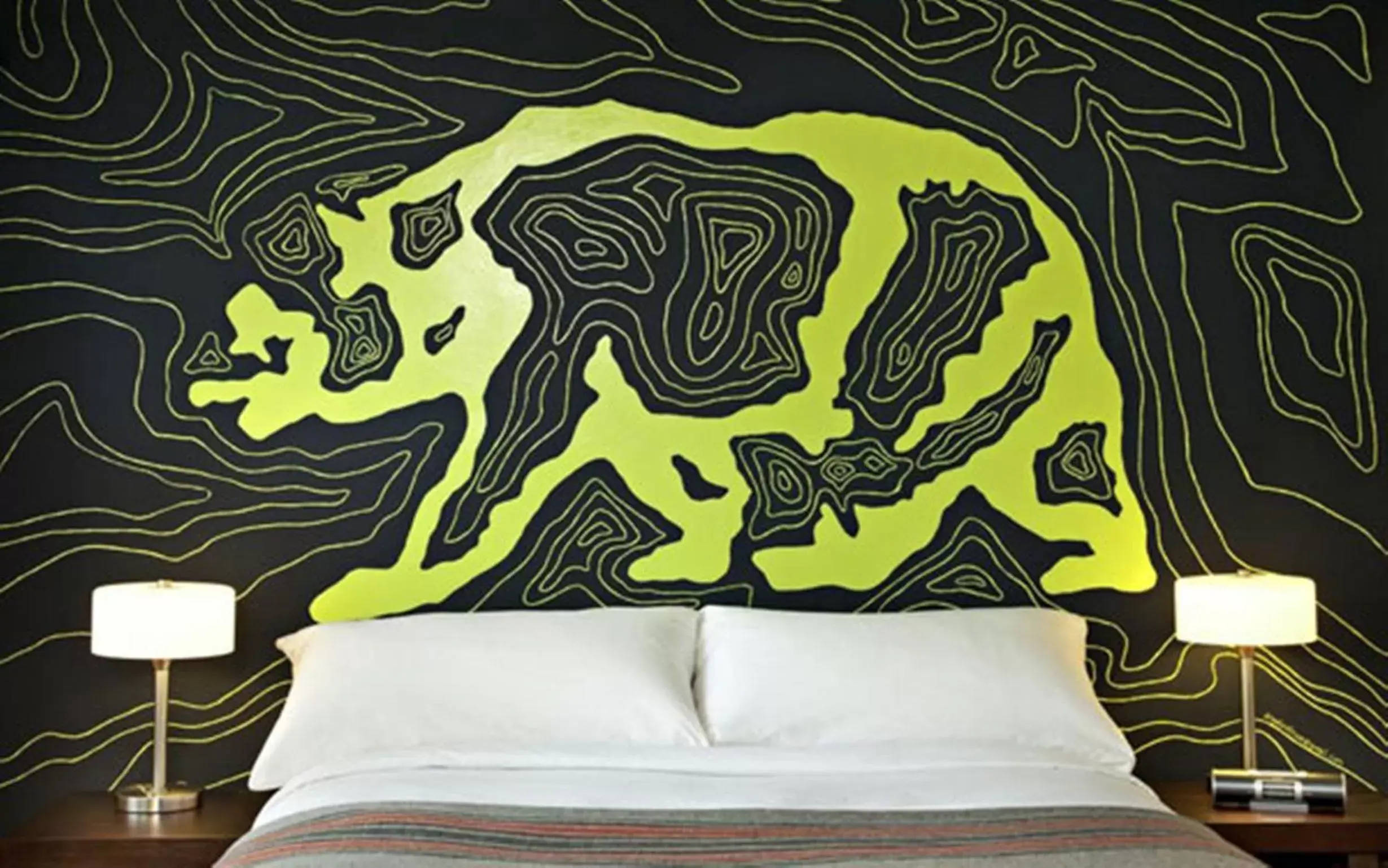 Decorative detail, Bed in Basecamp Tahoe South Decorative detail, Bed in Basecamp Tahoe South