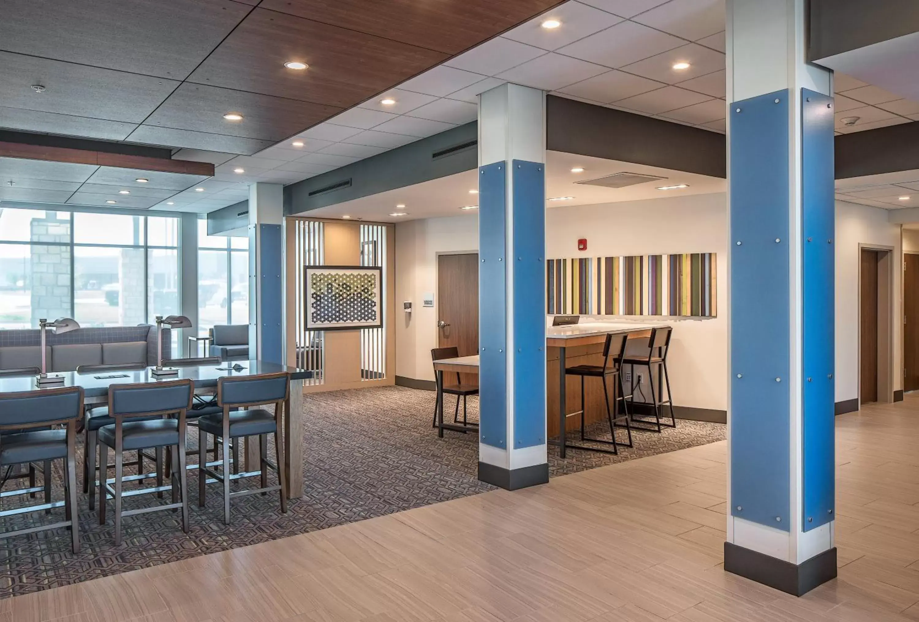 Property building in Holiday Inn Express & Suites - West Omaha - Elkhorn, an IHG Hotel