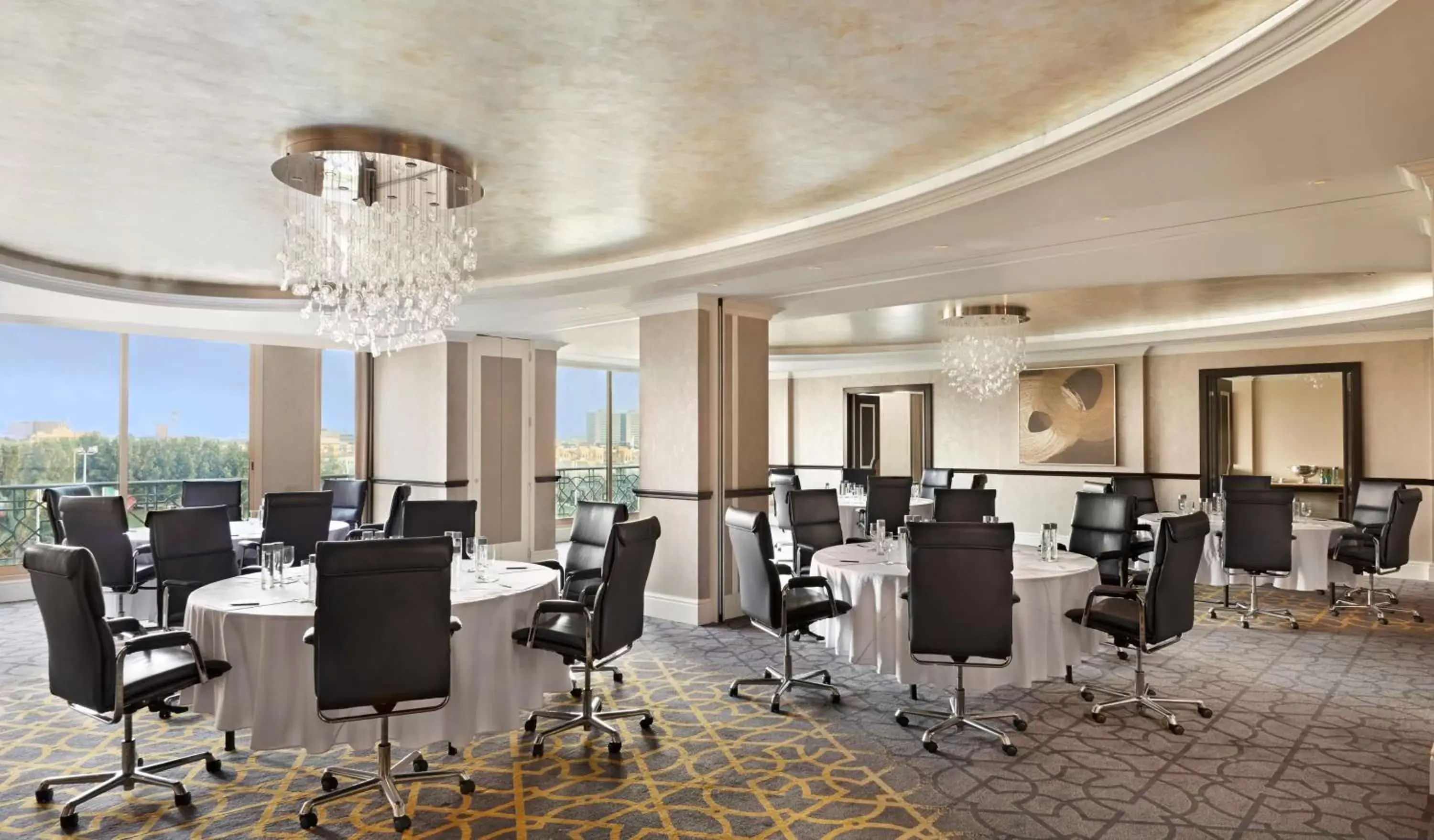 Meeting/conference room, Restaurant/Places to Eat in Waldorf Astoria Ras Al Khaimah