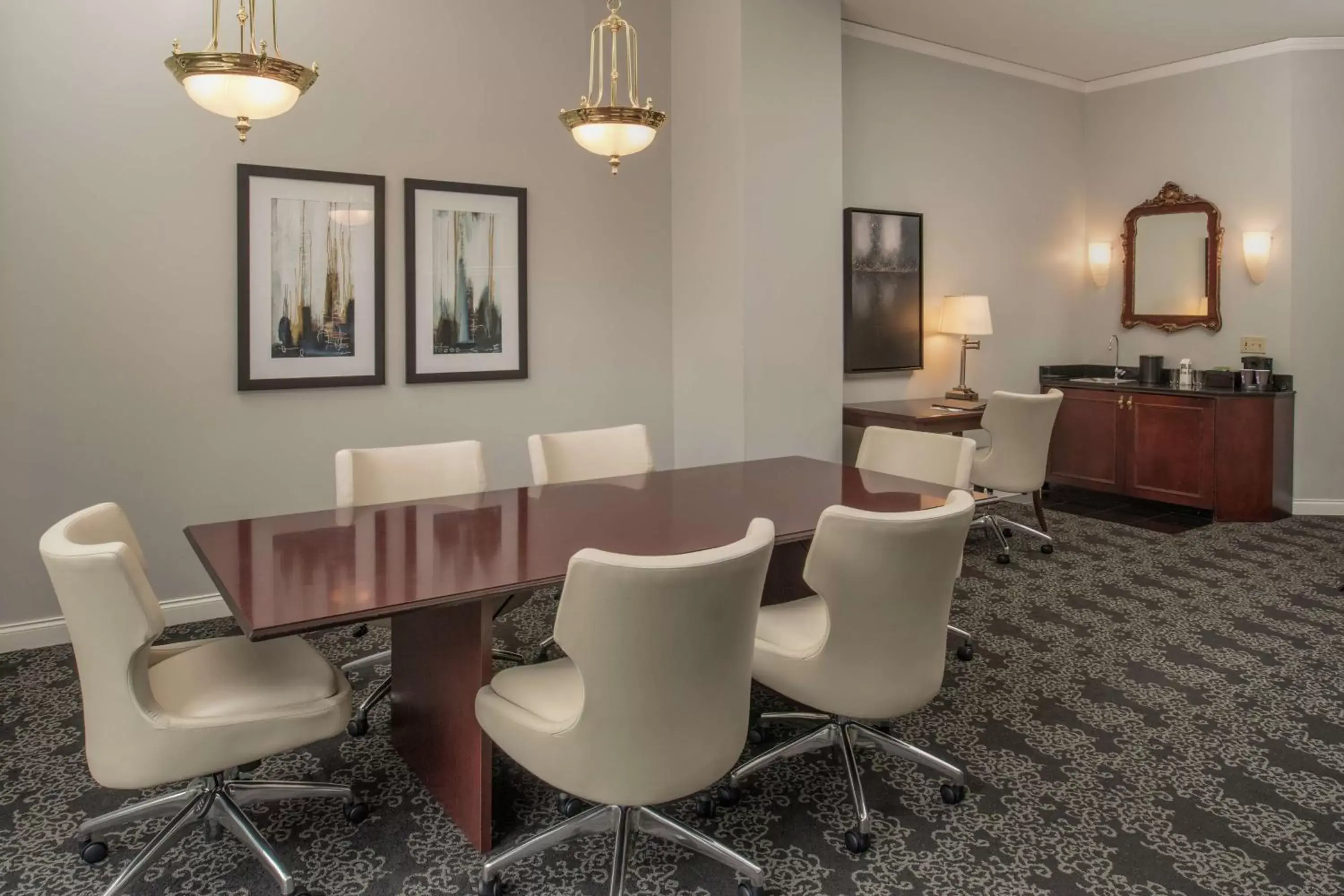 Bedroom in Embassy Suites by Hilton Portland Downtown Bedroom in Embassy Suites by Hilton Portland Downtown