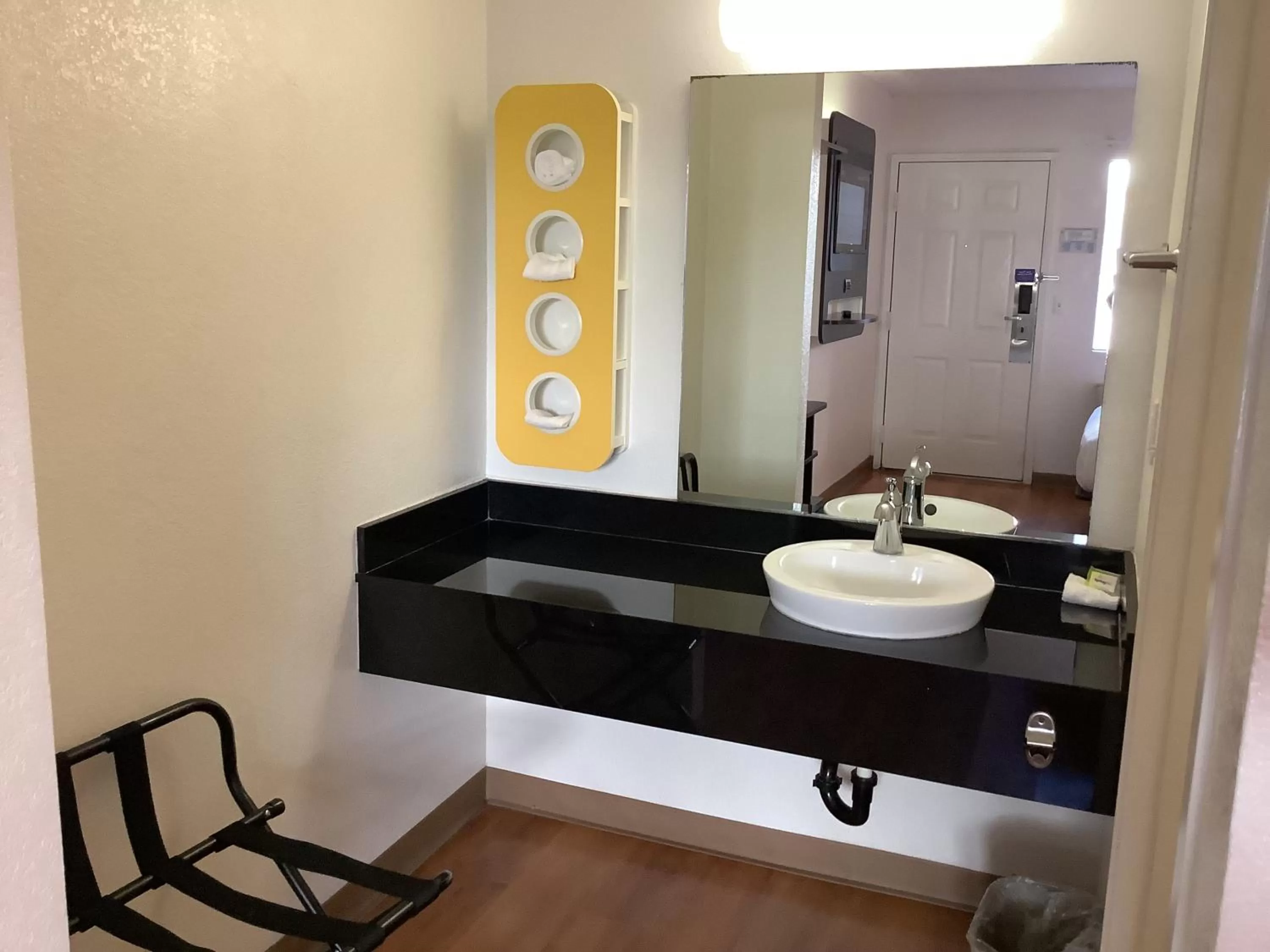 Bathroom in Carlsbad Village Inn