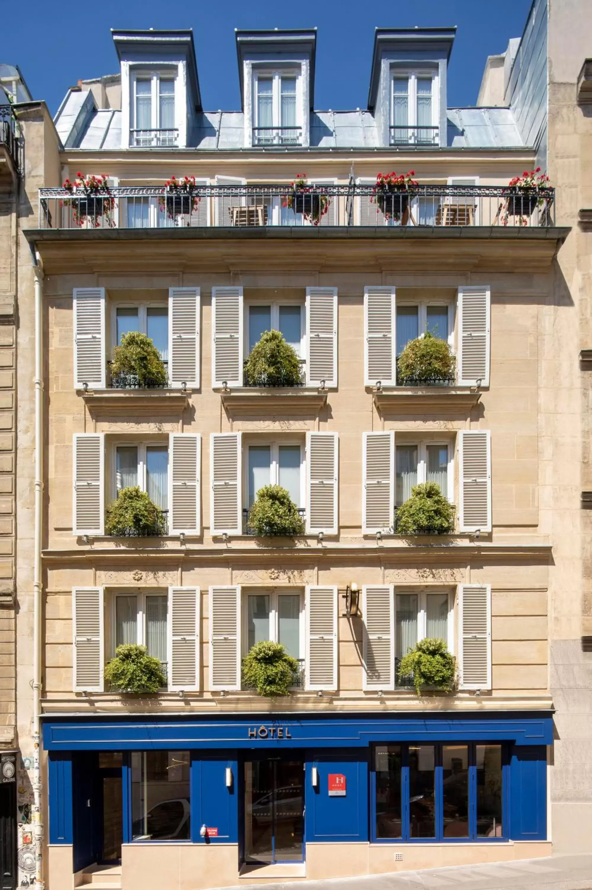 Property Building in Hôtel des Arts Montmartre