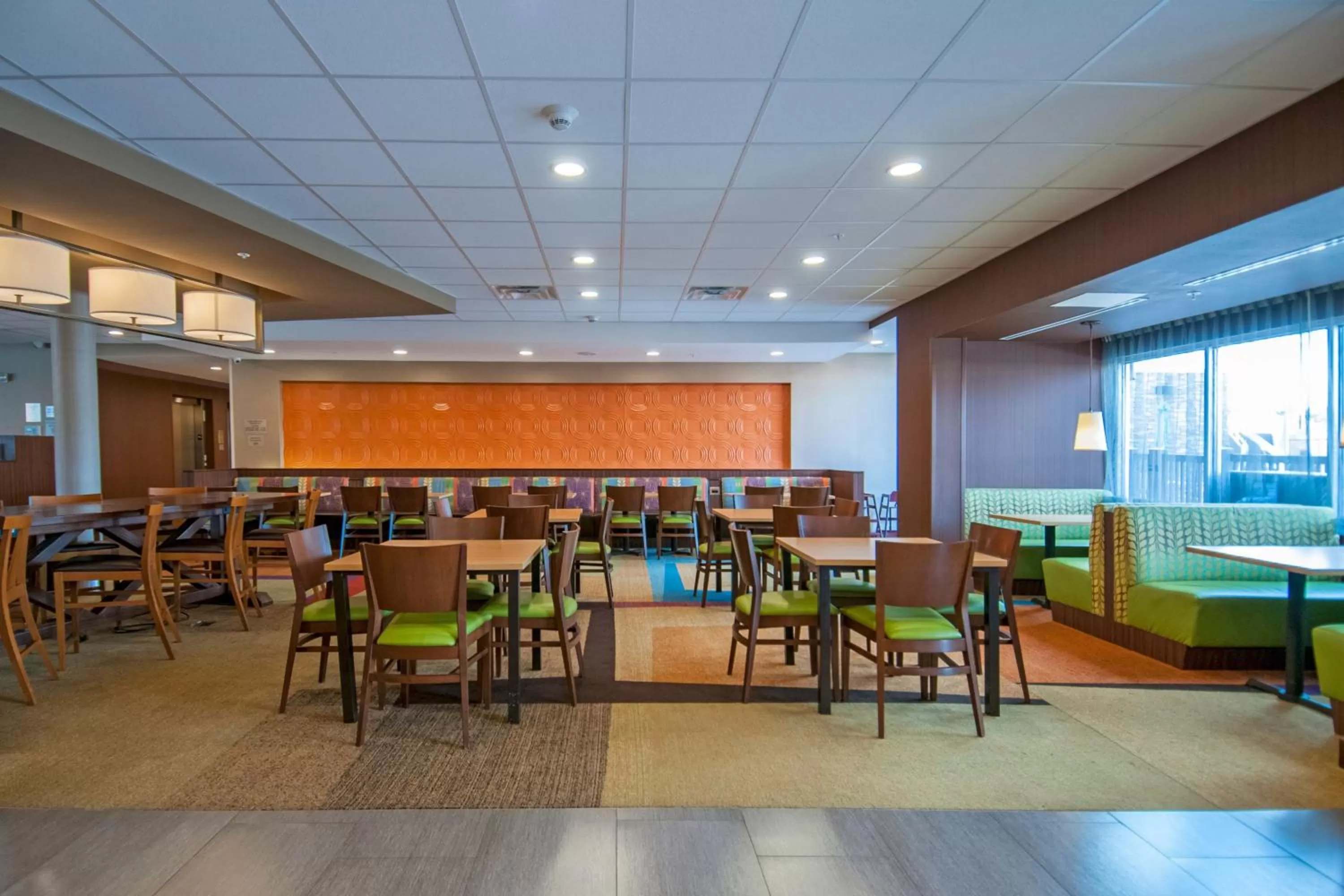 Breakfast in Fairfield Inn & Suites by Marriott Dallas Plano North