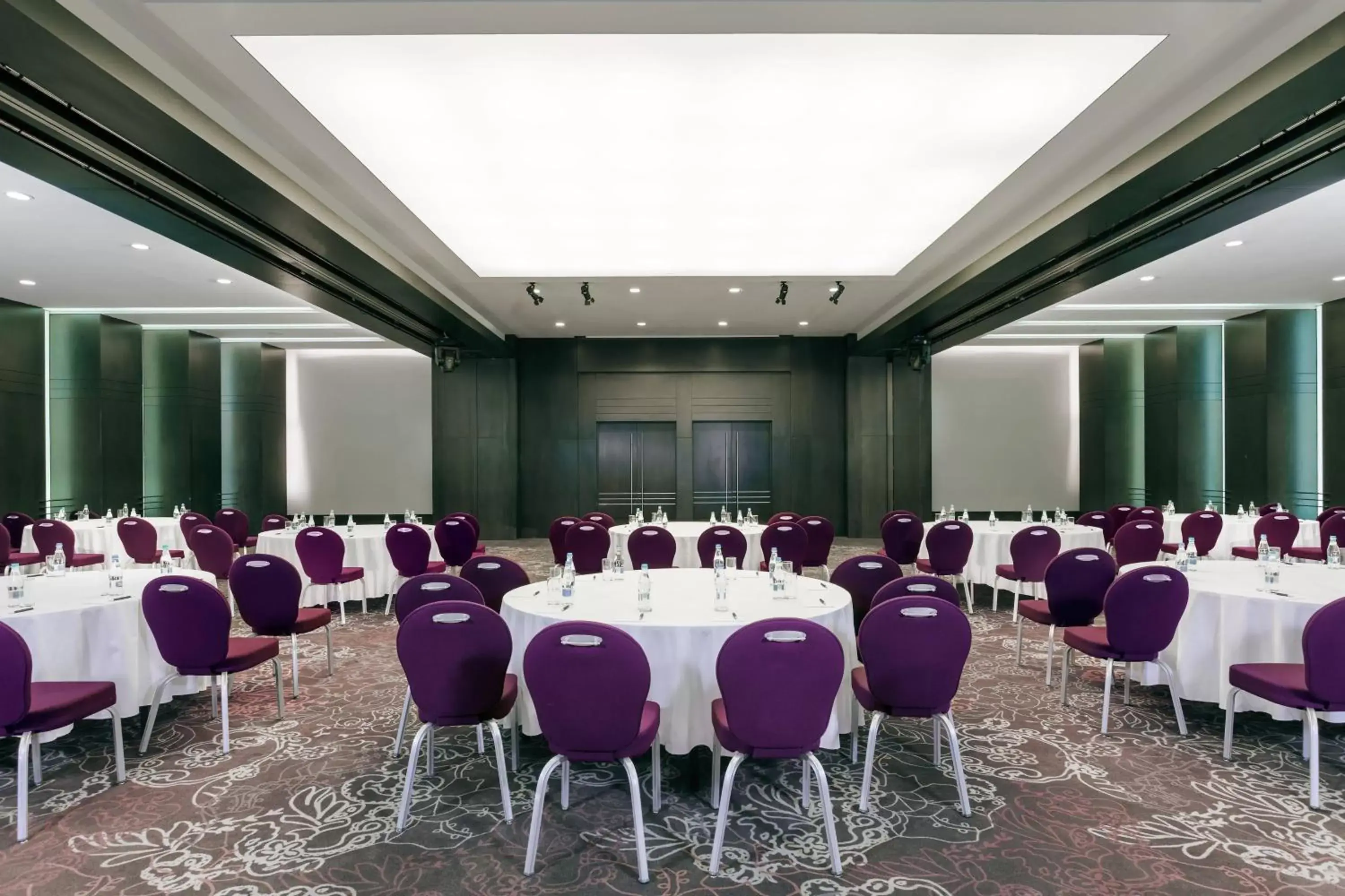 Meeting/conference room in Sheraton Bucharest Hotel