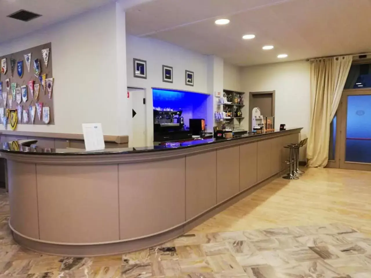 Lounge or bar, Lobby/Reception in Hotel Touring