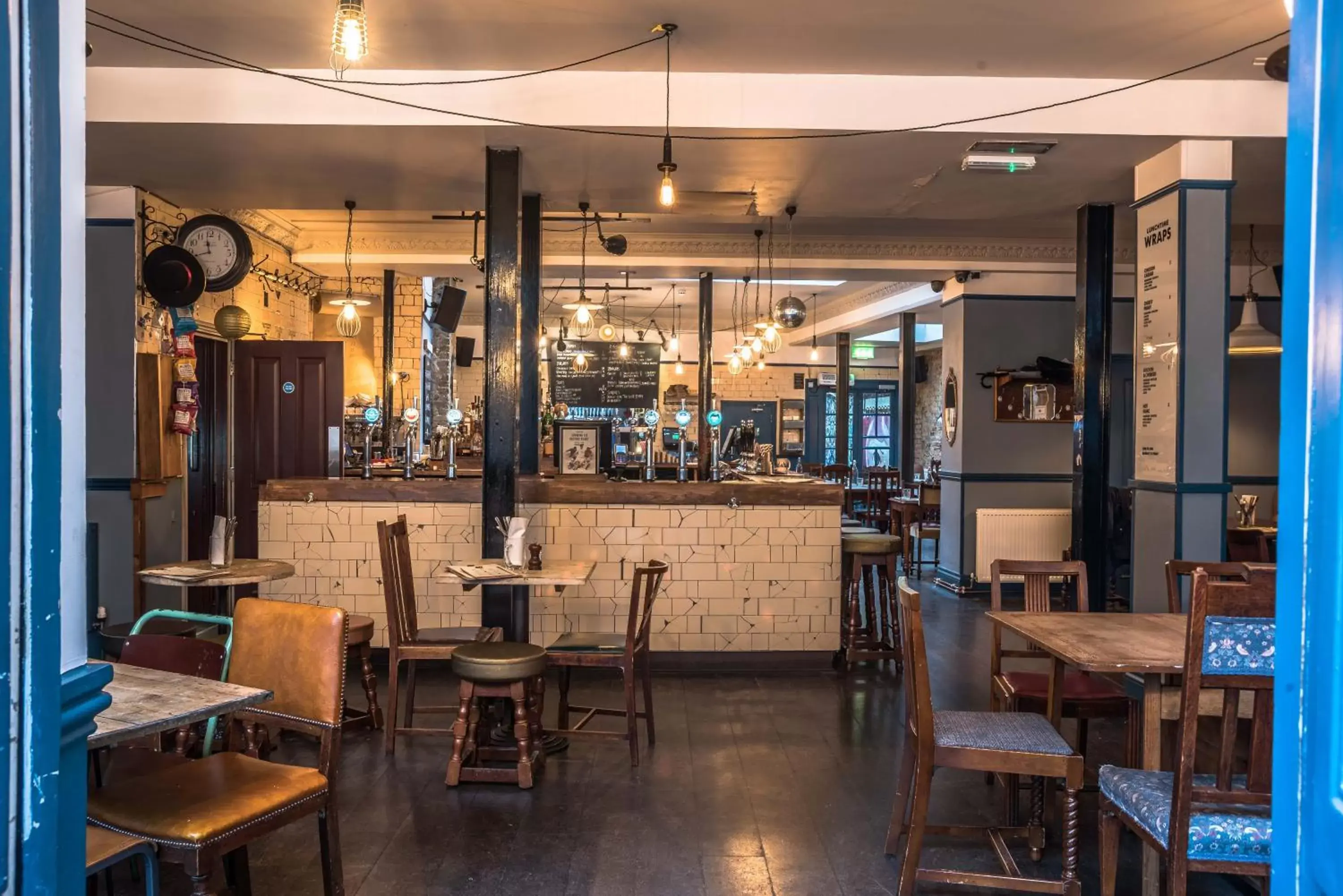 Lounge or bar, Restaurant/Places to Eat in Old Ship Inn Hackney