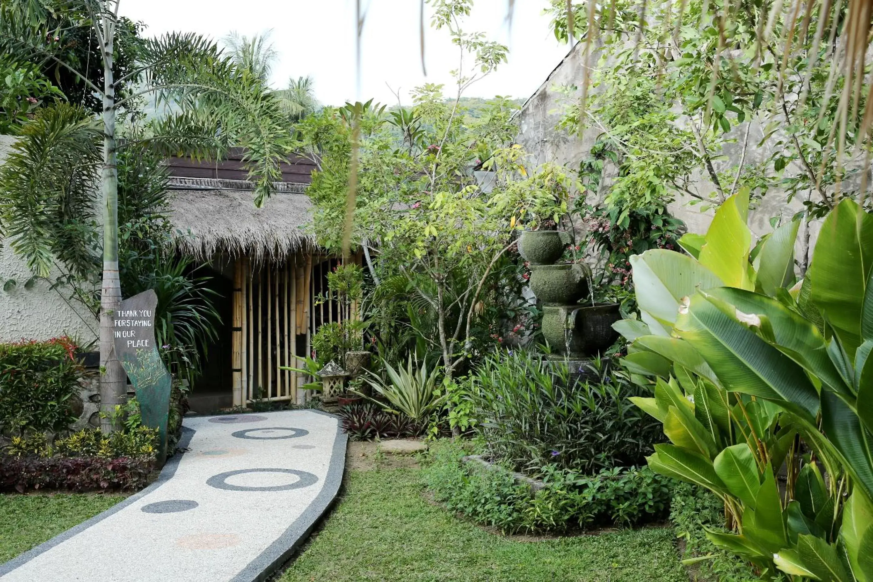 Garden in Senggigi Cottages Lombok