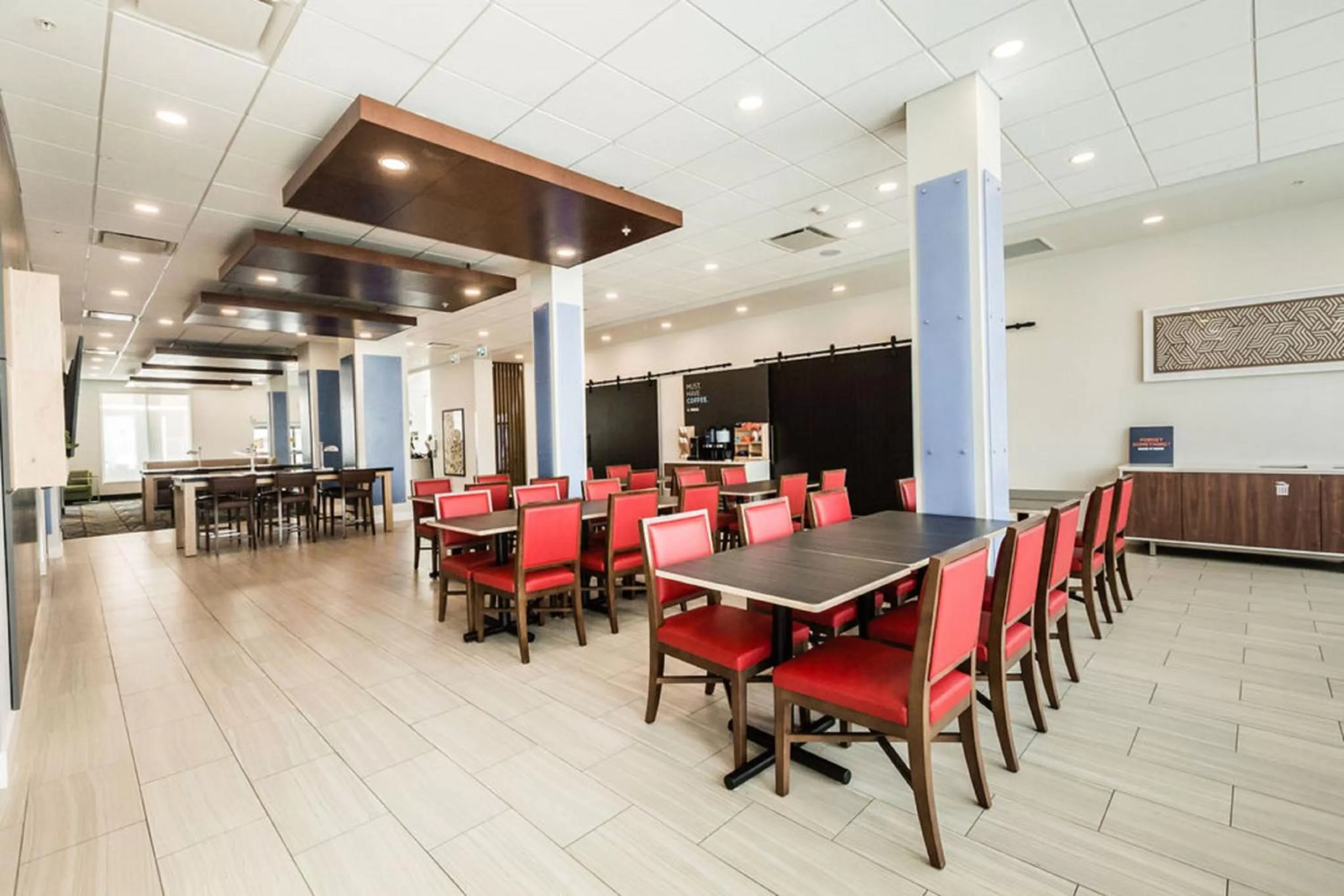 Breakfast in Holiday Inn Express & Suites Edmonton N - St Albert by IHG