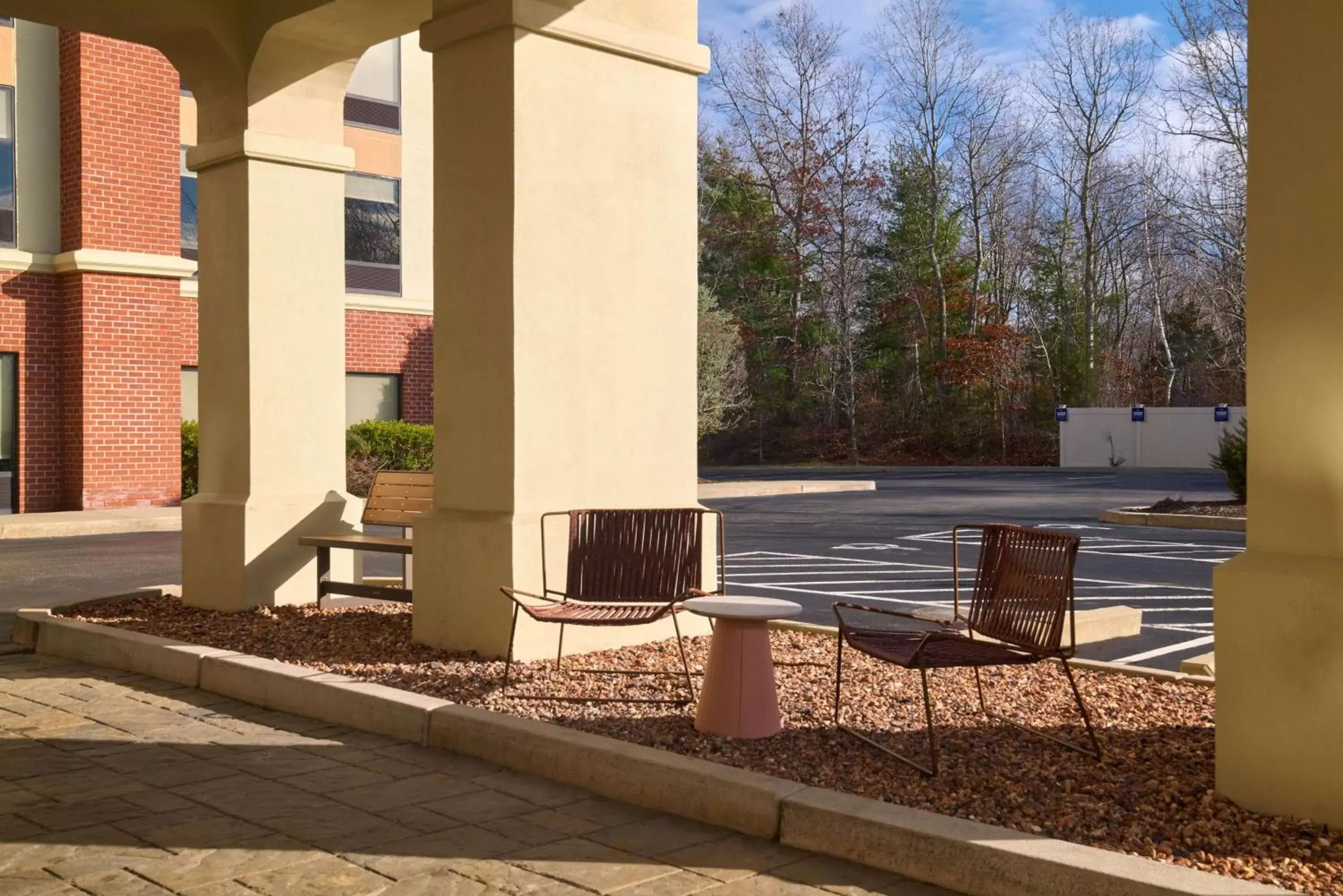 Patio, Swimming Pool in Hampton Inn & Suites Providence / Smithfield