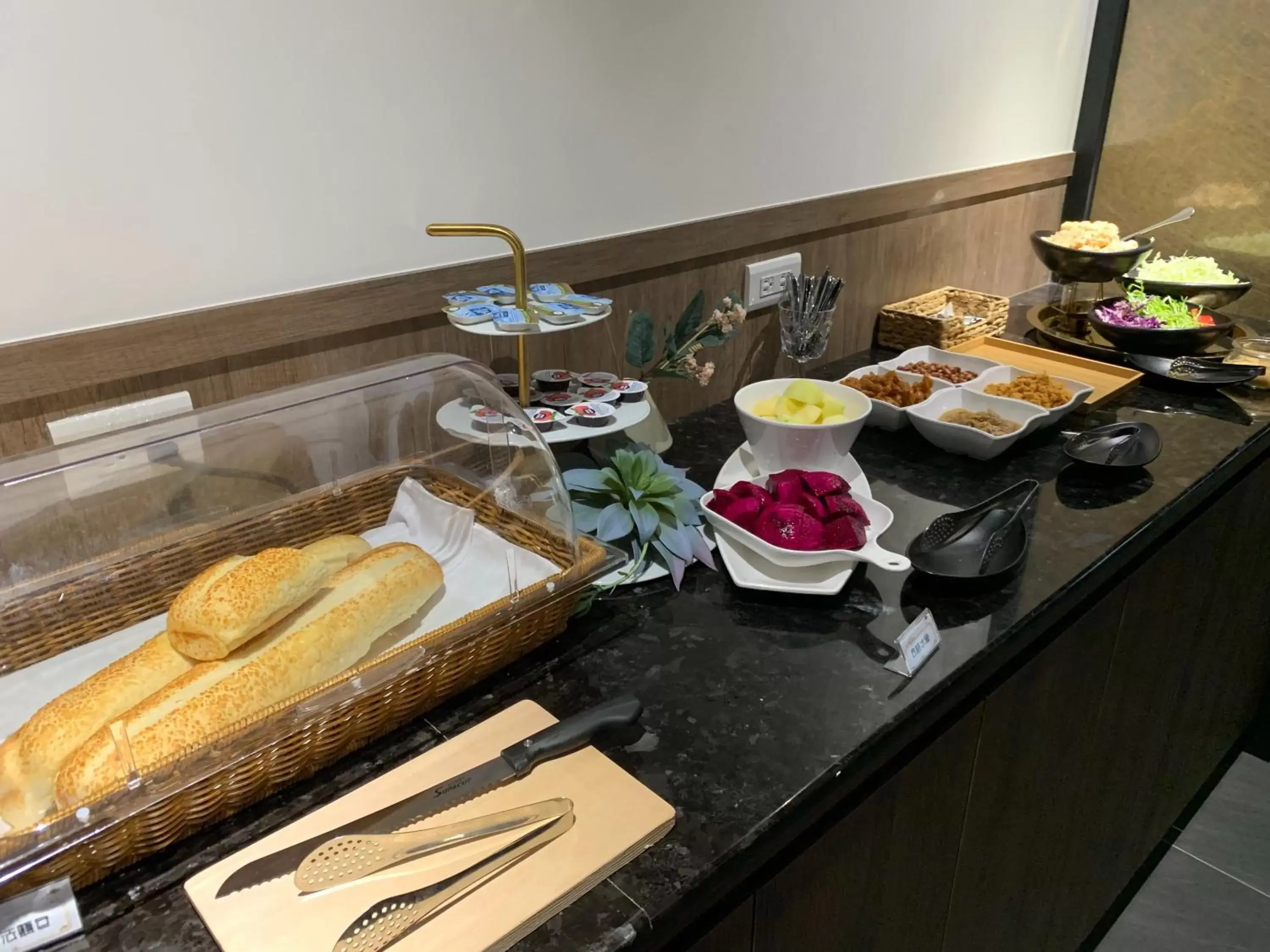 Breakfast in AURORA MOTEL Breakfast in AURORA MOTEL