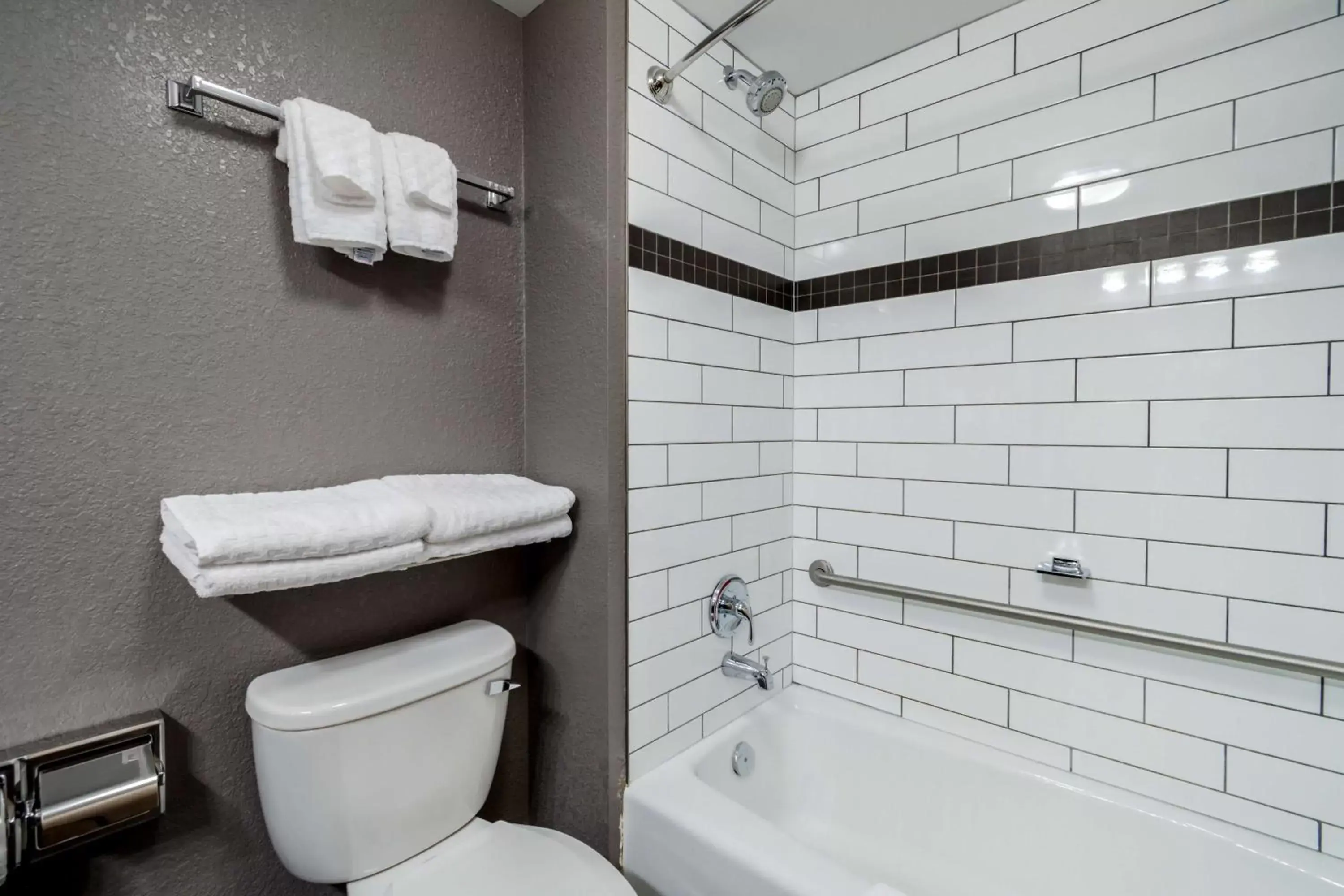 Bathroom in Best Western Plus Eastgate Inn & Suites