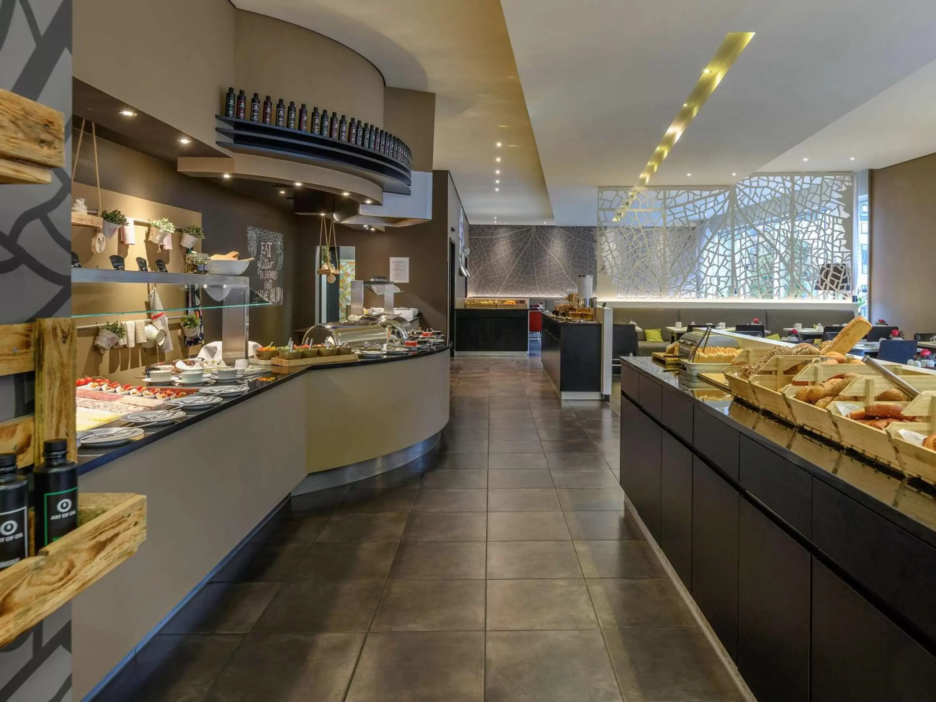 Restaurant/Places to Eat in Mercure Hotel Stuttgart City Center