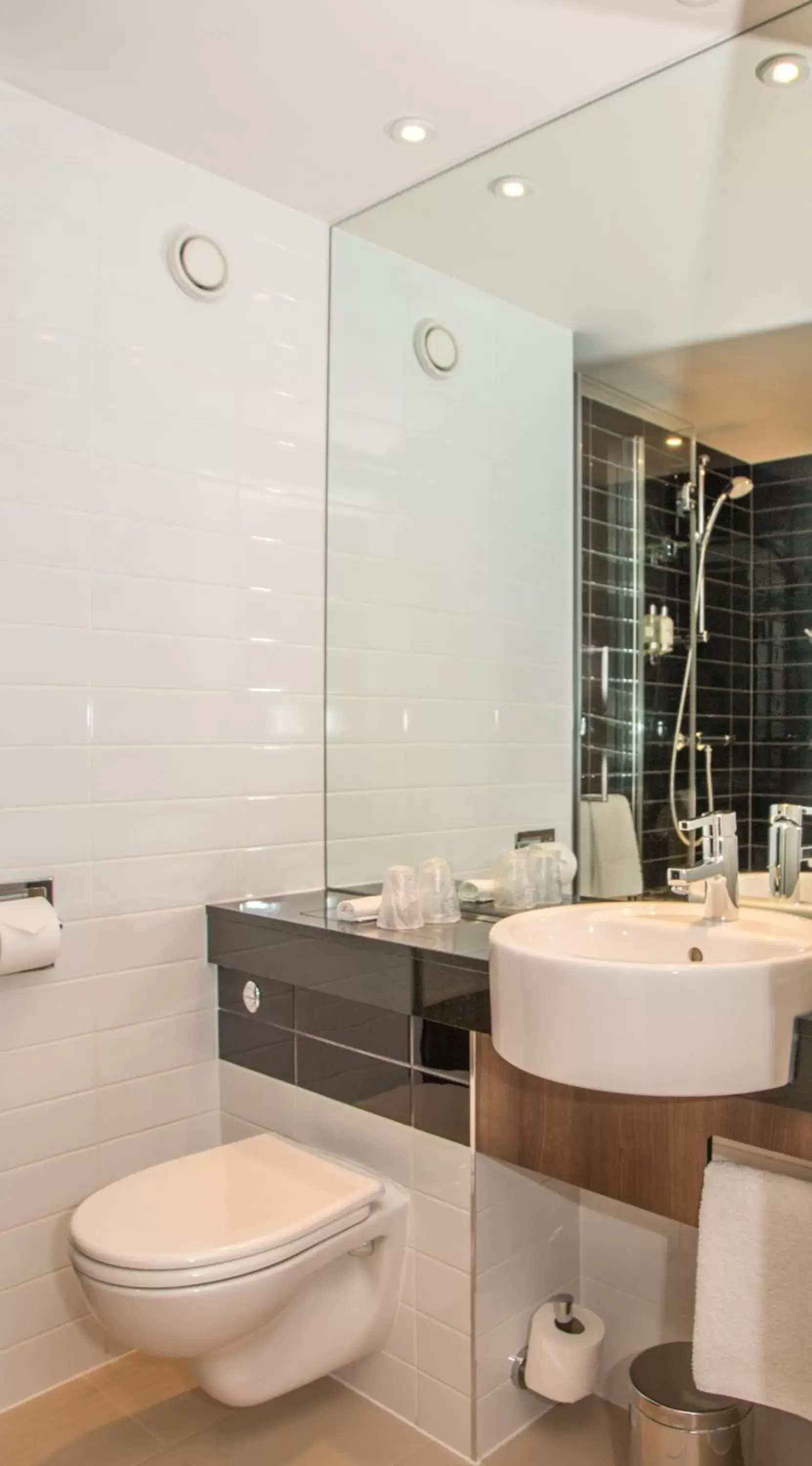 Photo of the whole room, Bathroom in Holiday Inn Express London Heathrow T5, an IHG Hotel