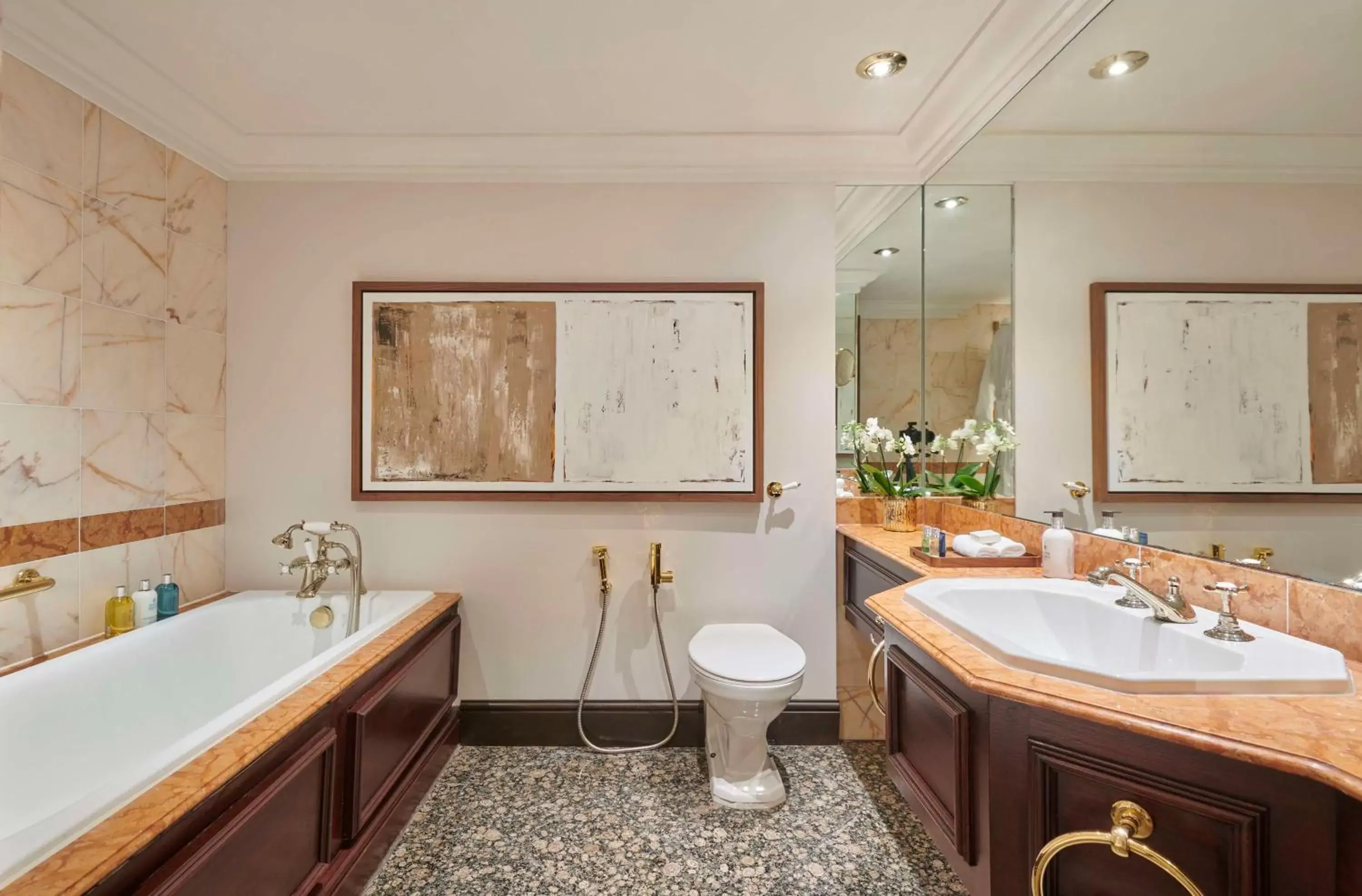 Bathroom in Hyatt Regency London - The Churchill
