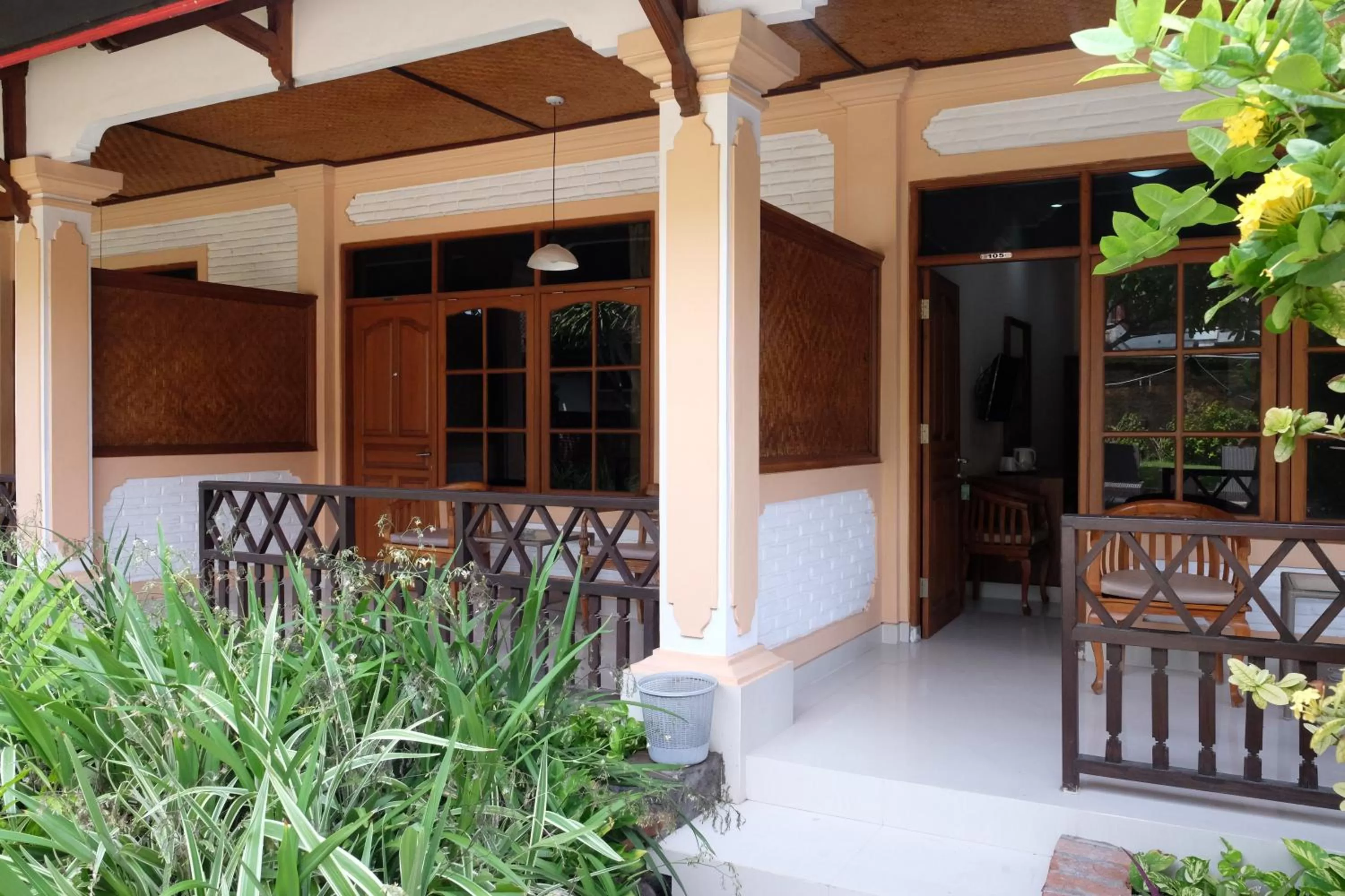 Facade/entrance in Fat Yogi Cottages