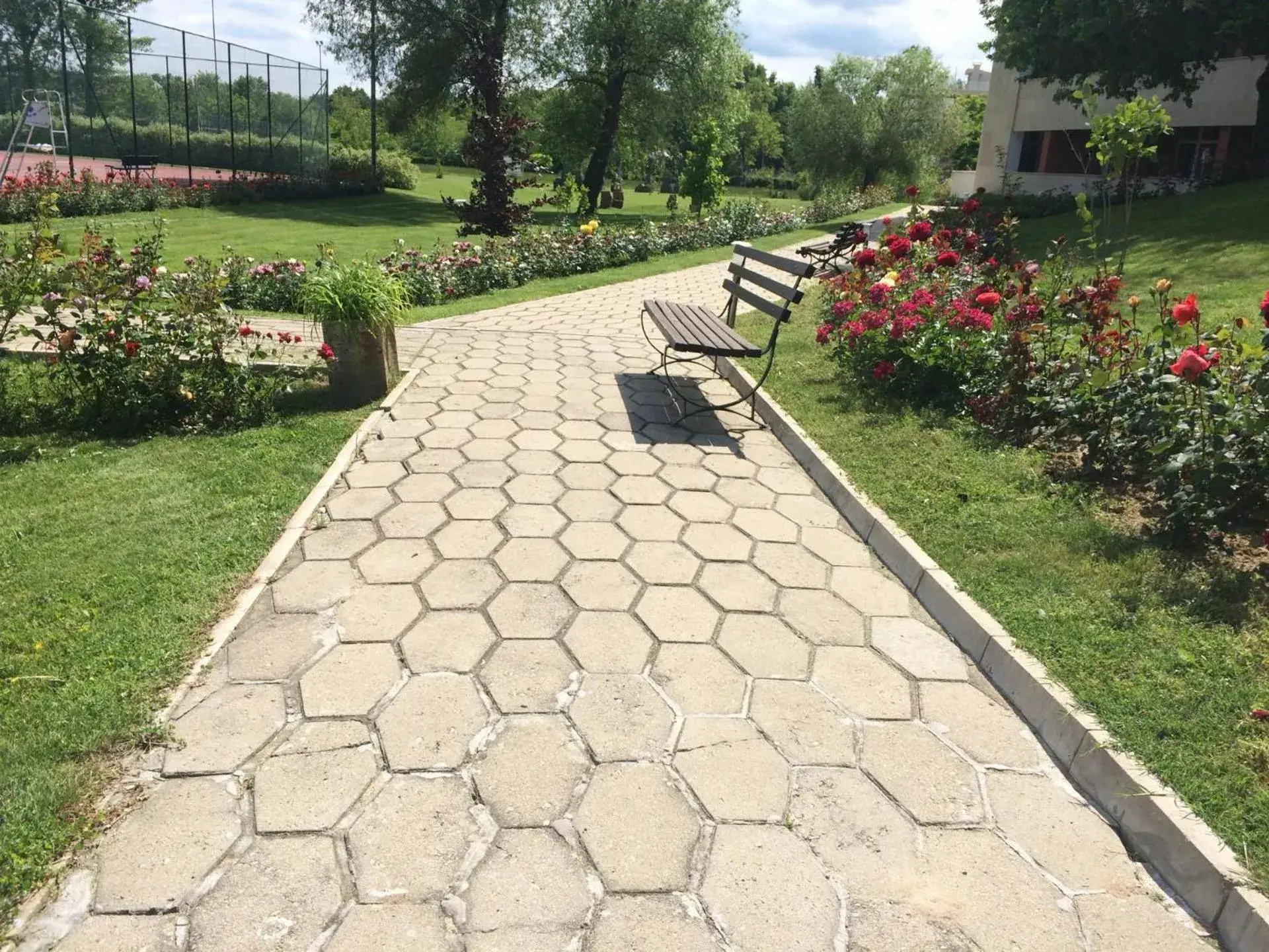 Patio, Garden in Hissar Spa Hotel