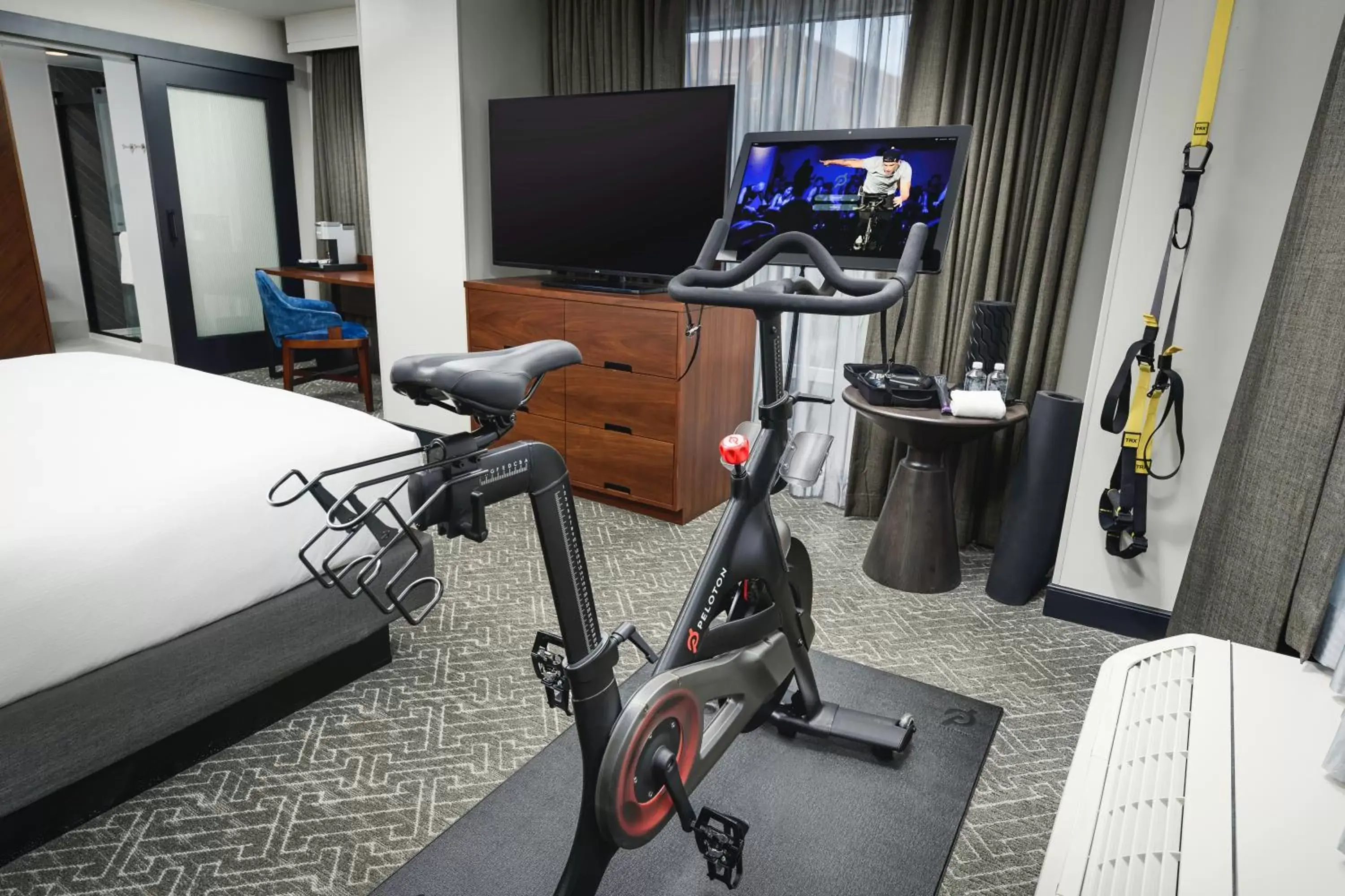 Bedroom, Fitness Center/Facilities in Cumberland House Knoxville, Tapestry Collection by Hilton