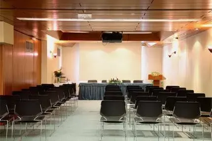 Business facilities in Palladion Hotel