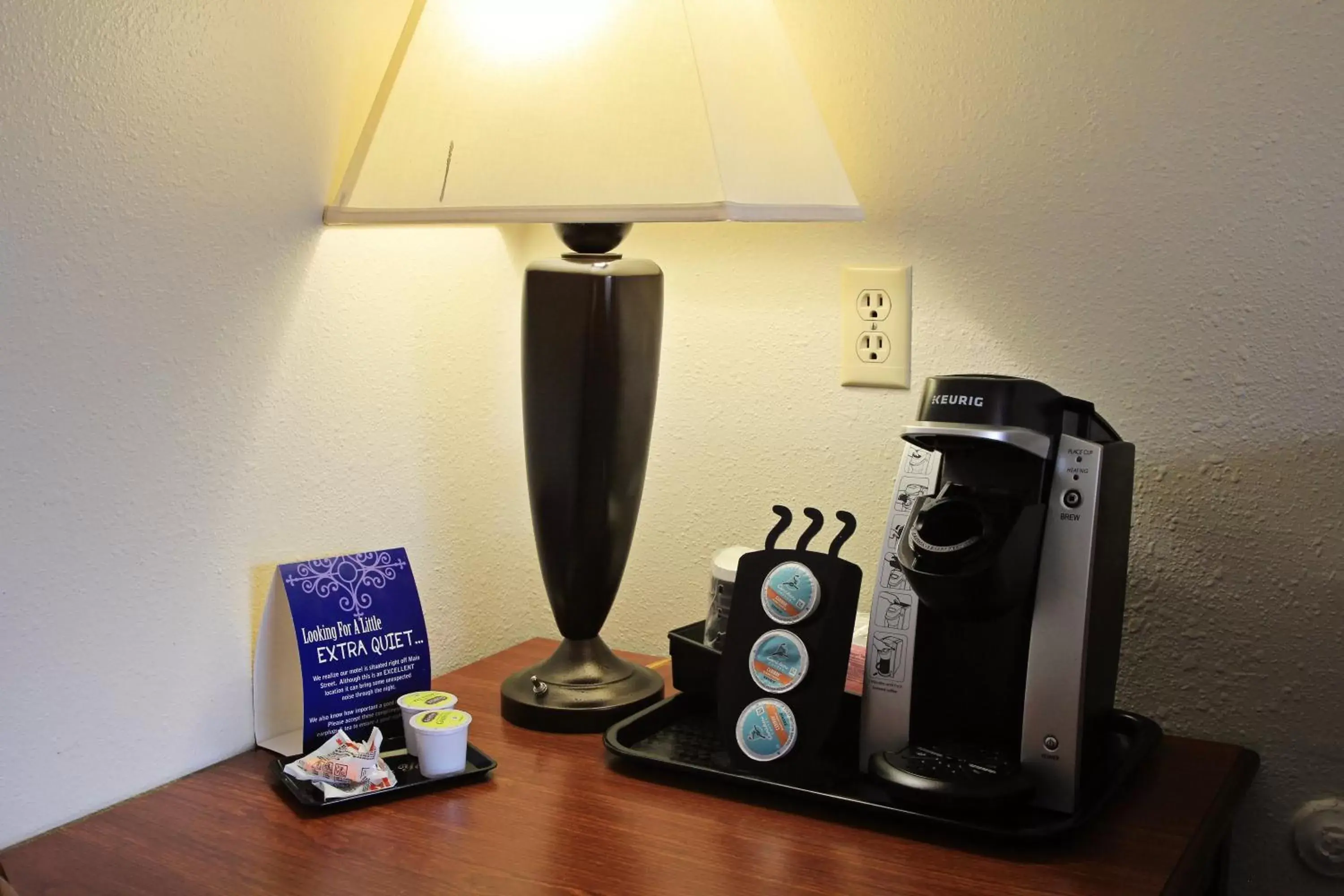 Coffee/tea facilities in Bowen Motel