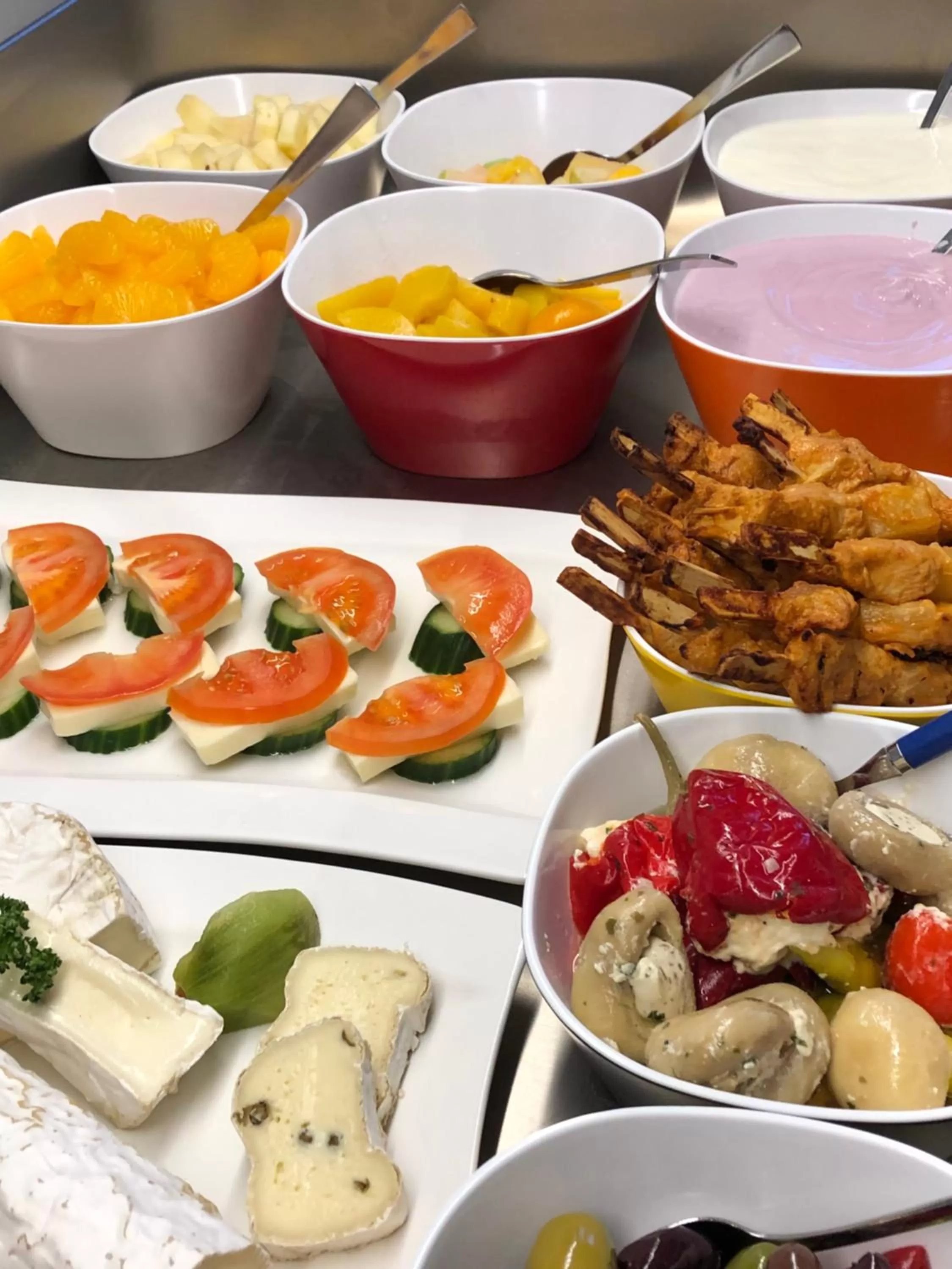 Buffet breakfast in Hotel Peterchens Mondfahrt