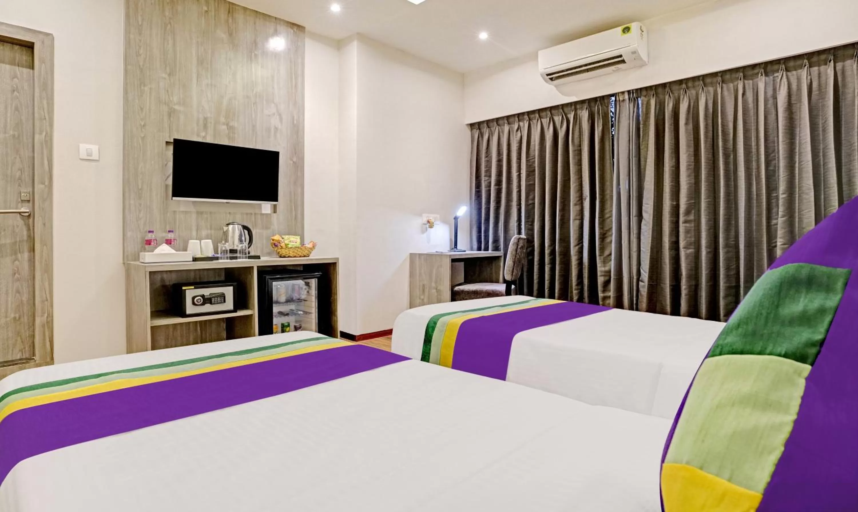 Bedroom, Bed in Treebo Premium Widlor Boutique