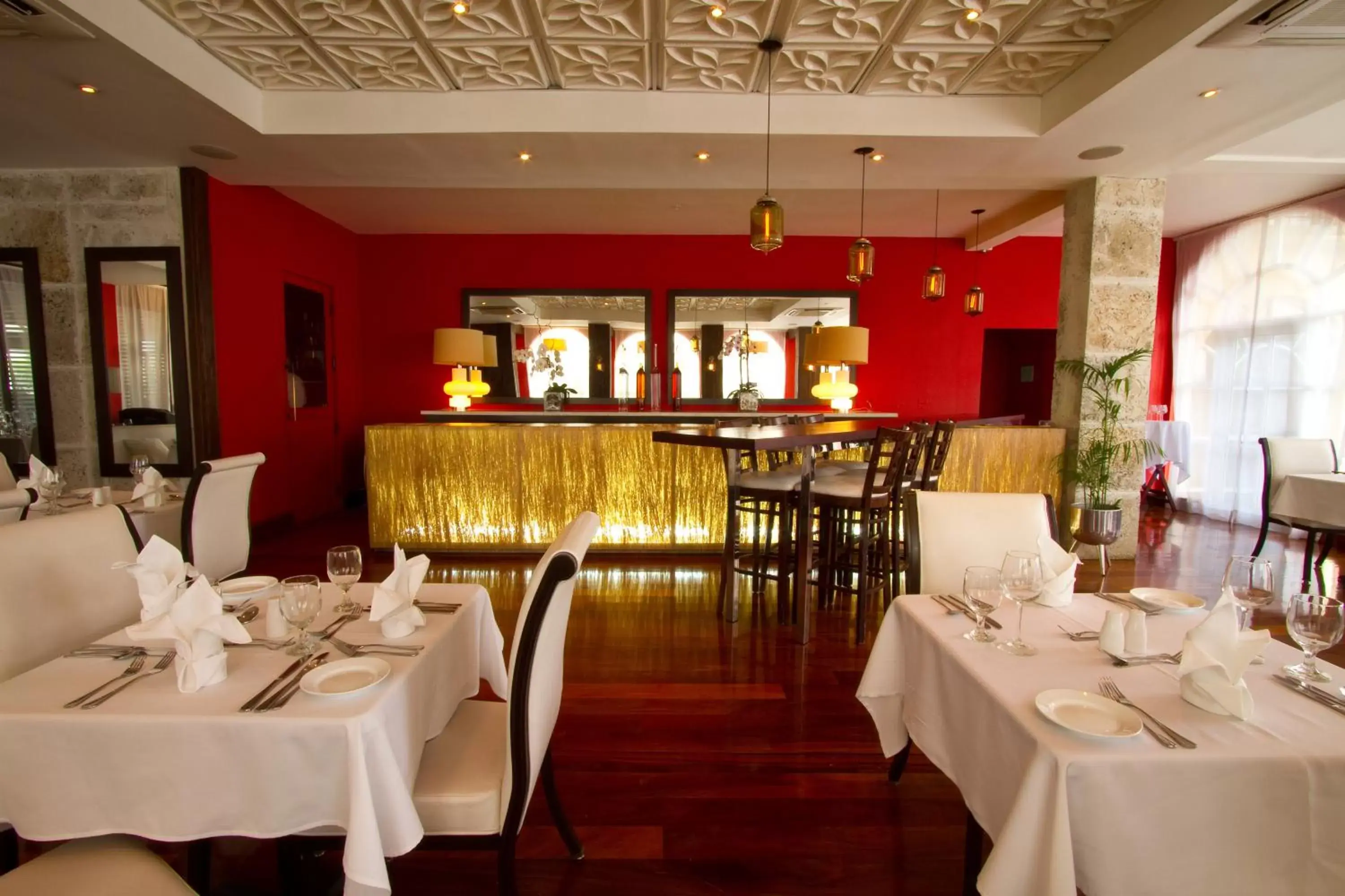 Restaurant/Places to Eat in Spanish Court Hotel - A Small Luxury Hotel